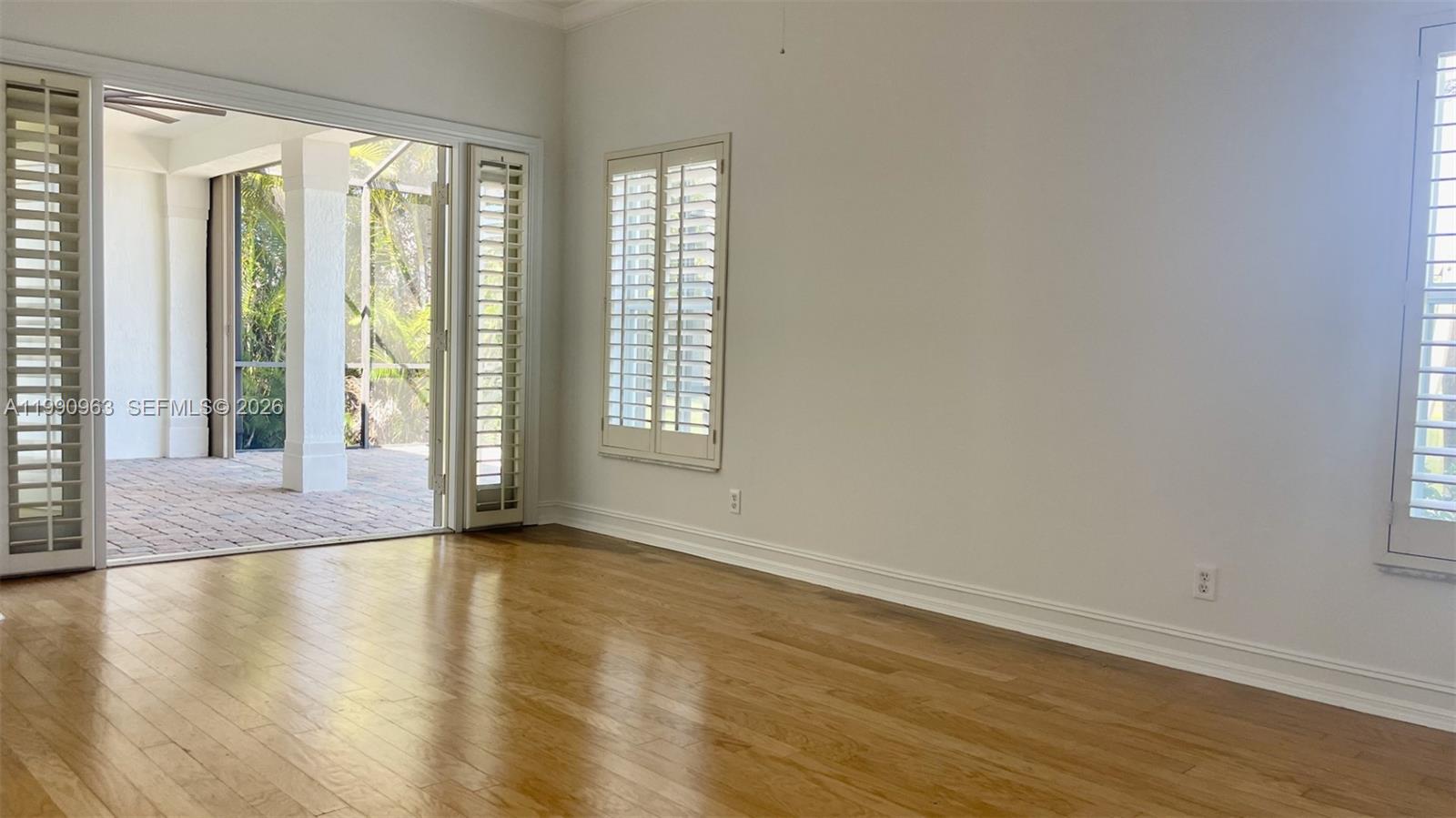 PARKLAND ISLES - Residential