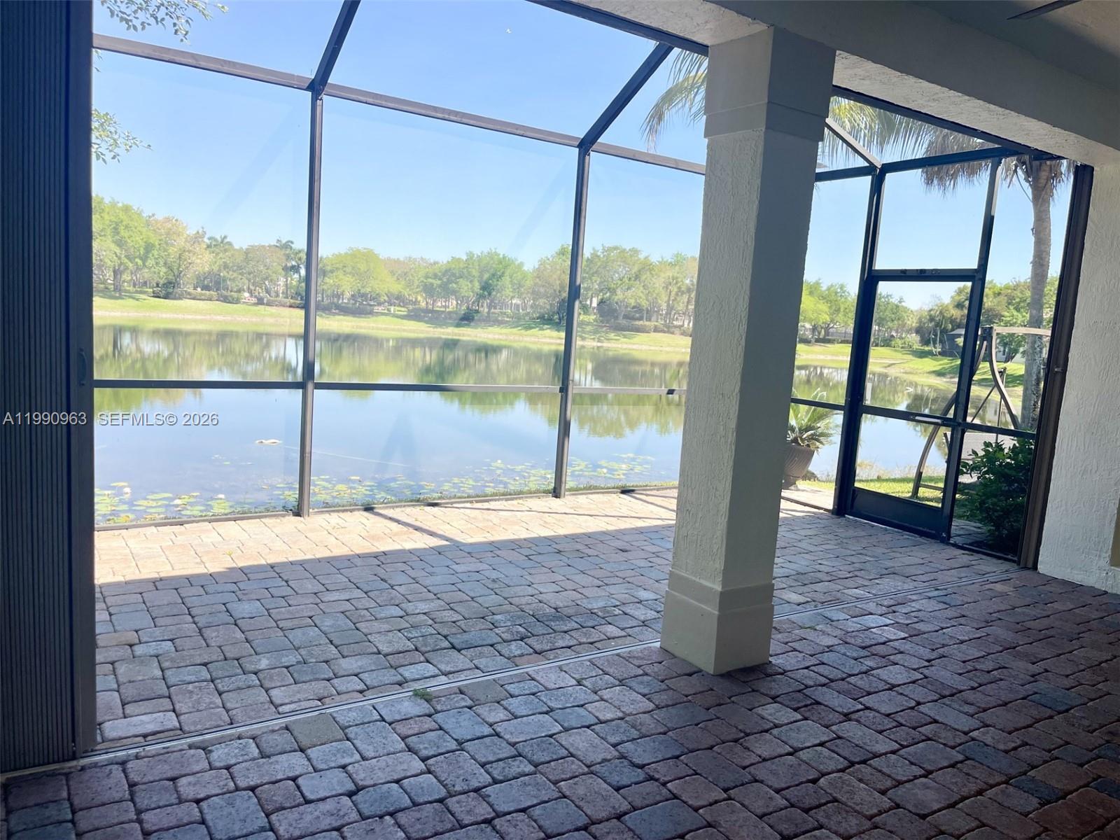 PARKLAND ISLES - Residential