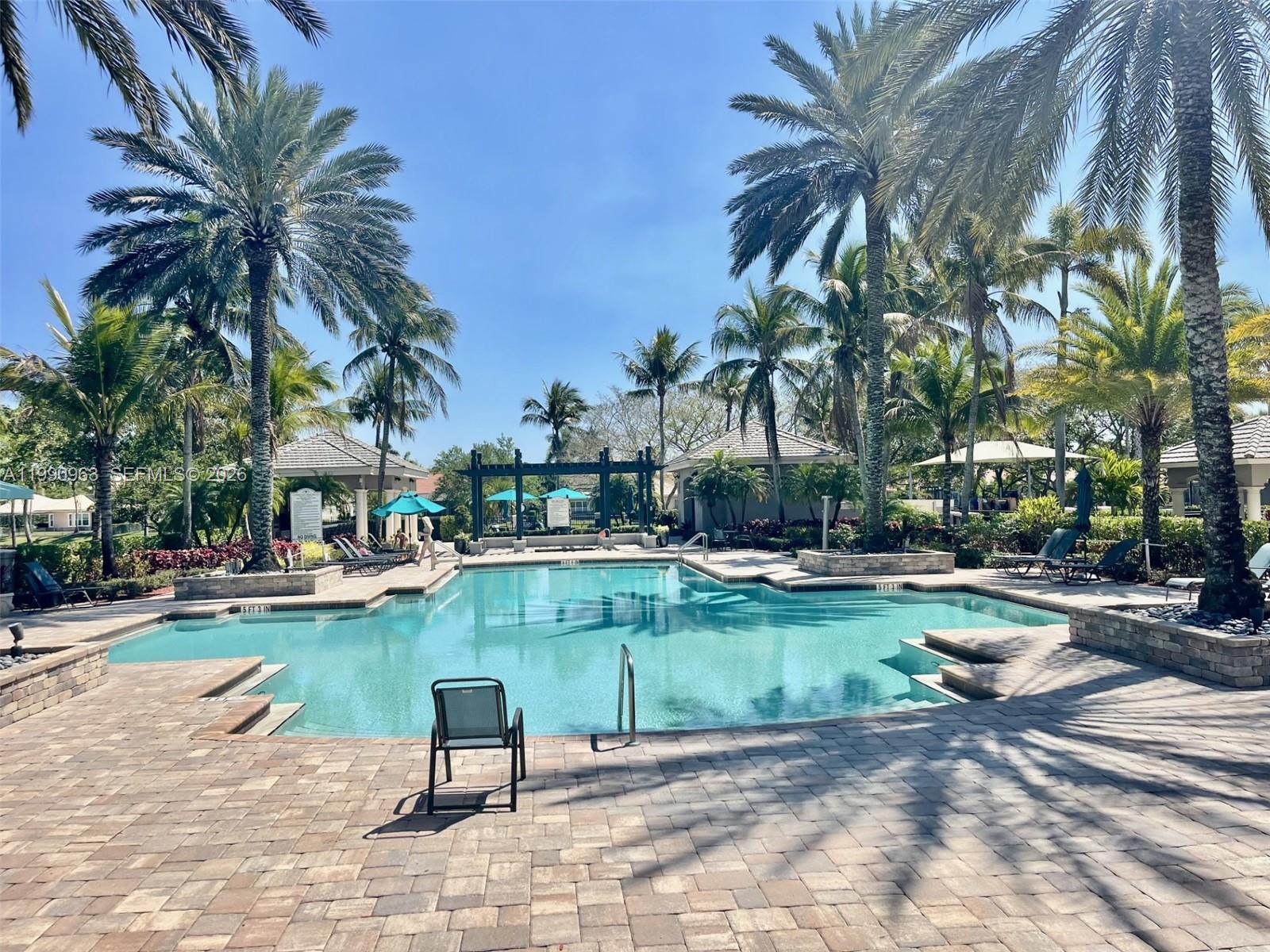 PARKLAND ISLES - Residential