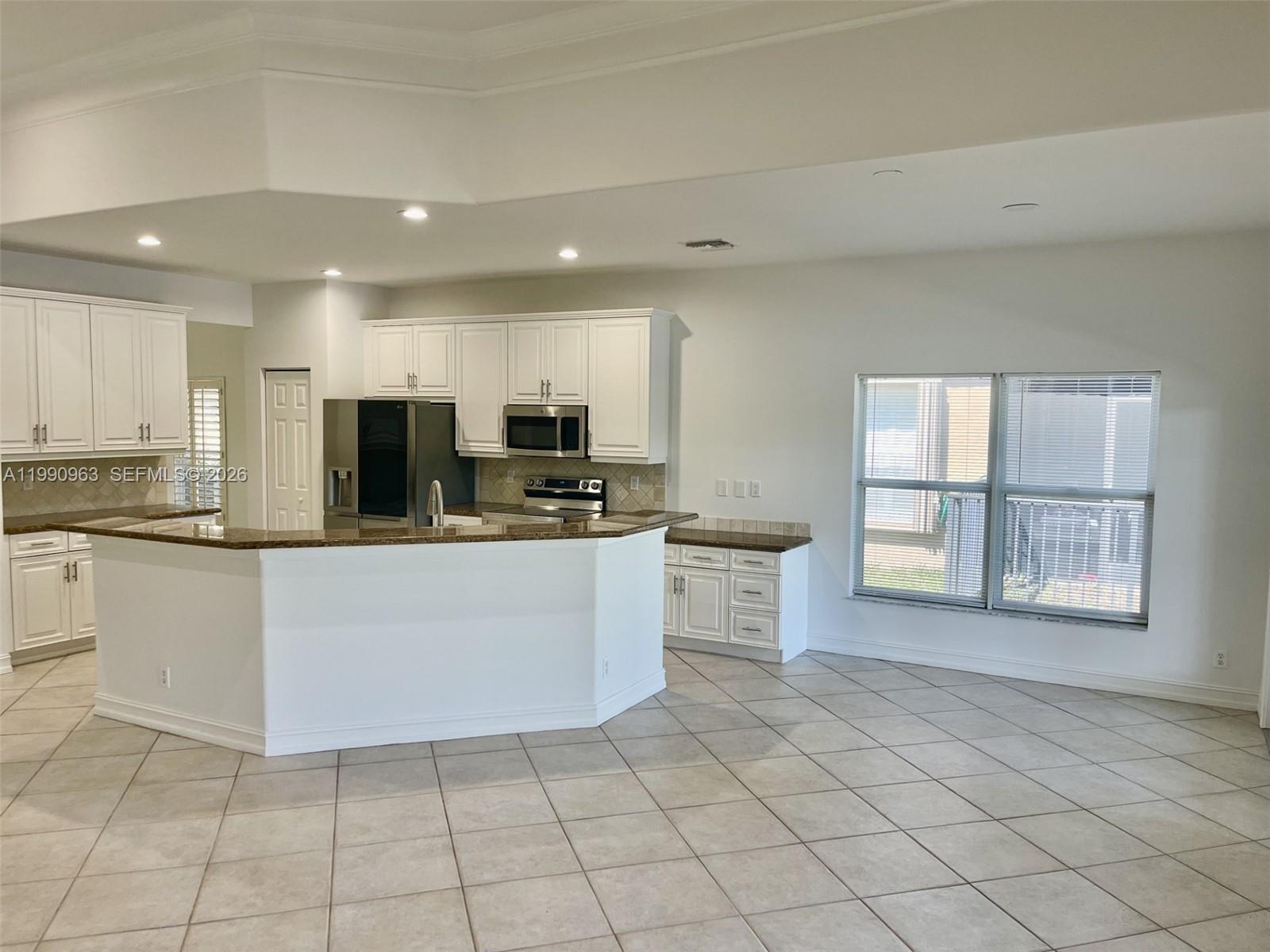 PARKLAND ISLES - Residential