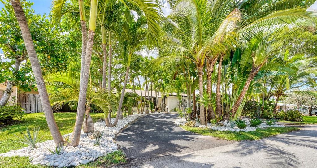 Photo of 5451 NE 22nd Ave, Fort Lauderdale, FL 33308 (MLS # A11814473)