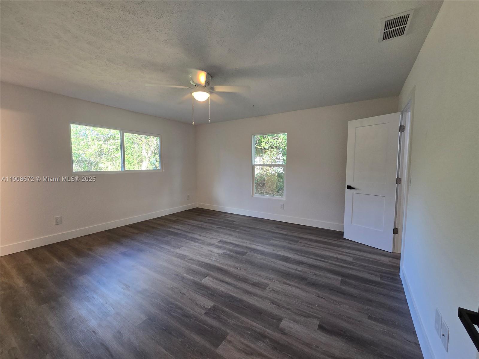 PORT ST LUCIE SECTION 18 - Residential Lease