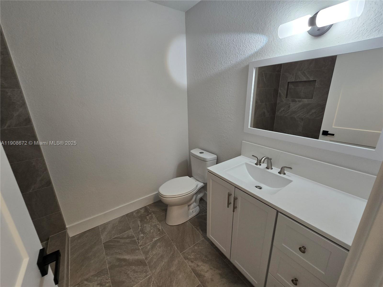 PORT ST LUCIE SECTION 18 - Residential Lease