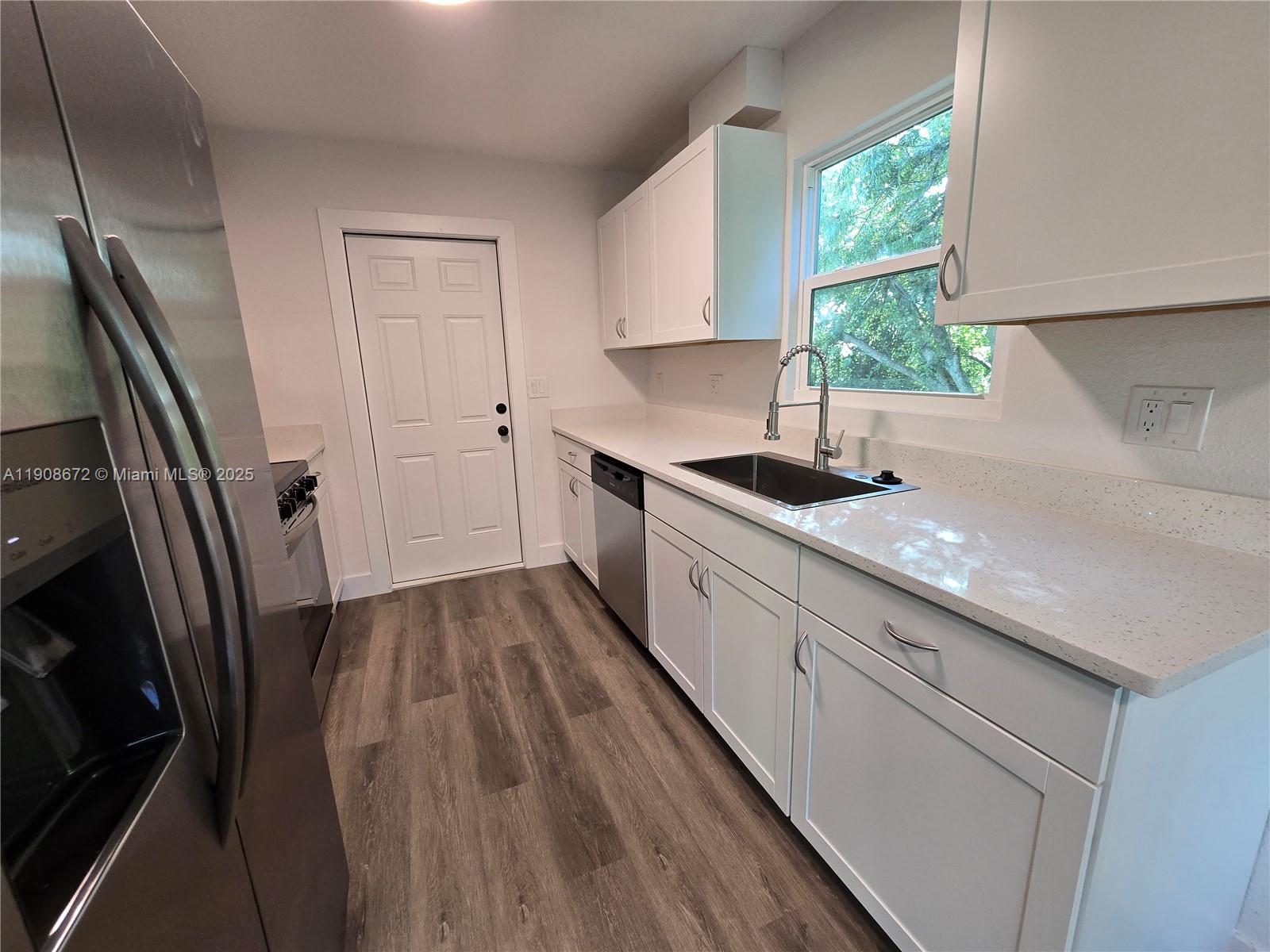 PORT ST LUCIE SECTION 18 - Residential Lease