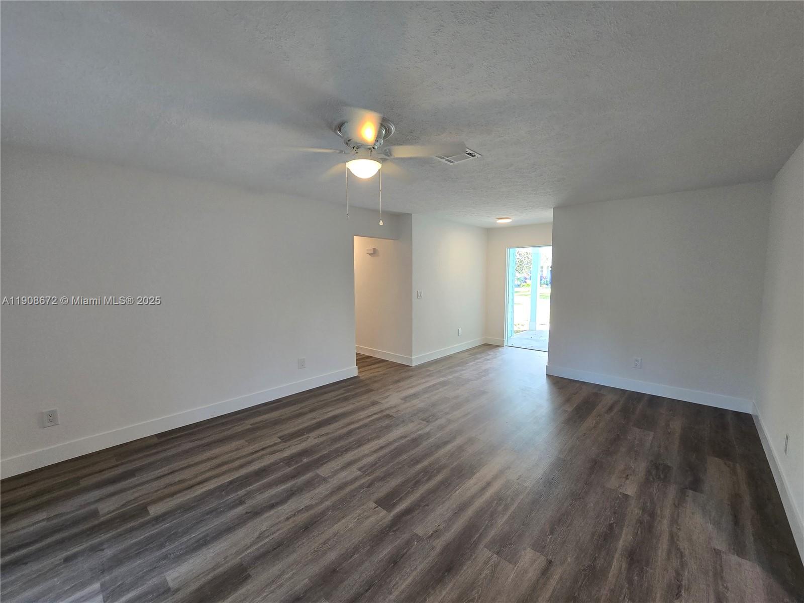 PORT ST LUCIE SECTION 18 - Residential Lease