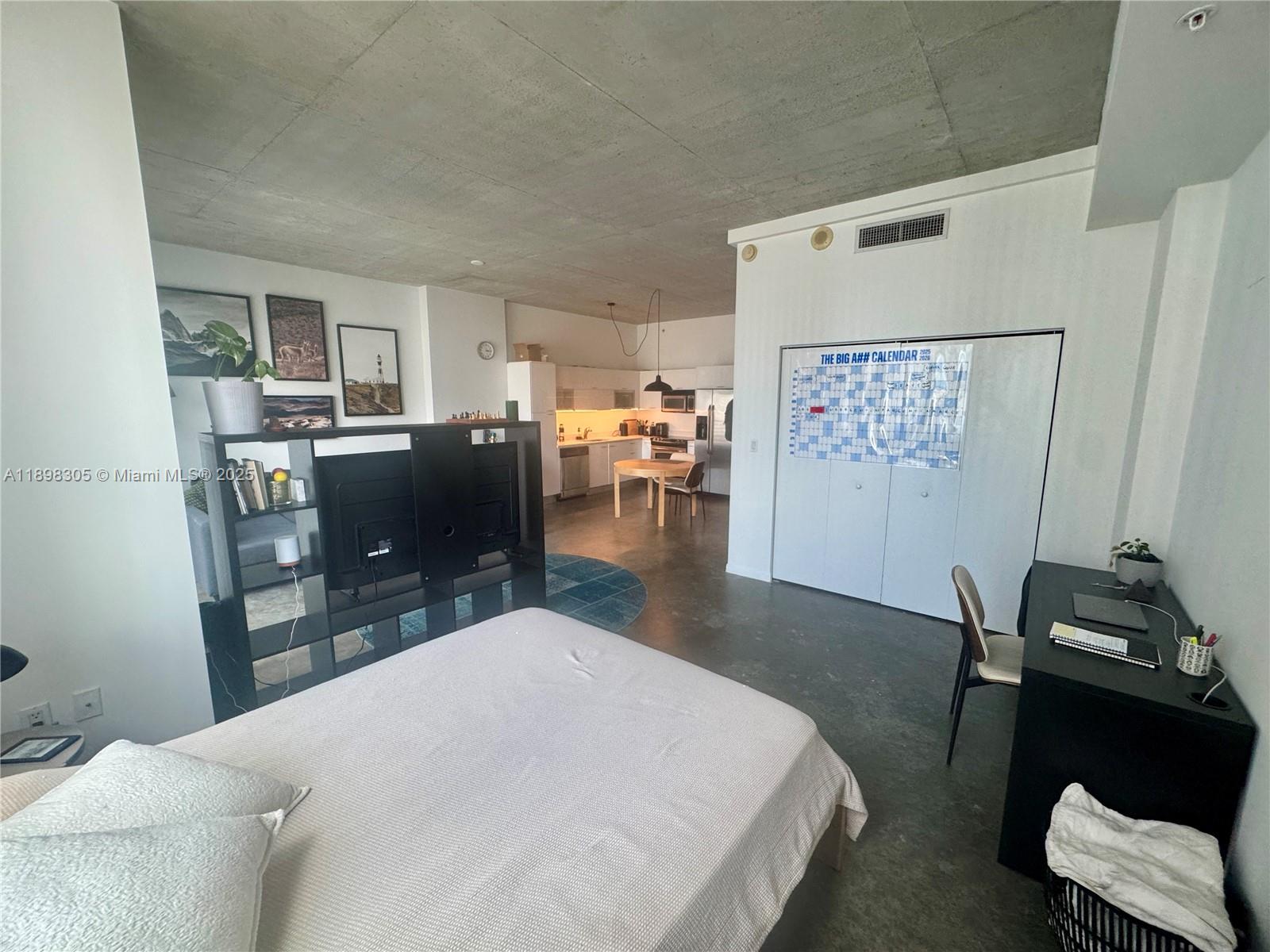 THE LOFT DOWNTOWN II COND - Residential Lease