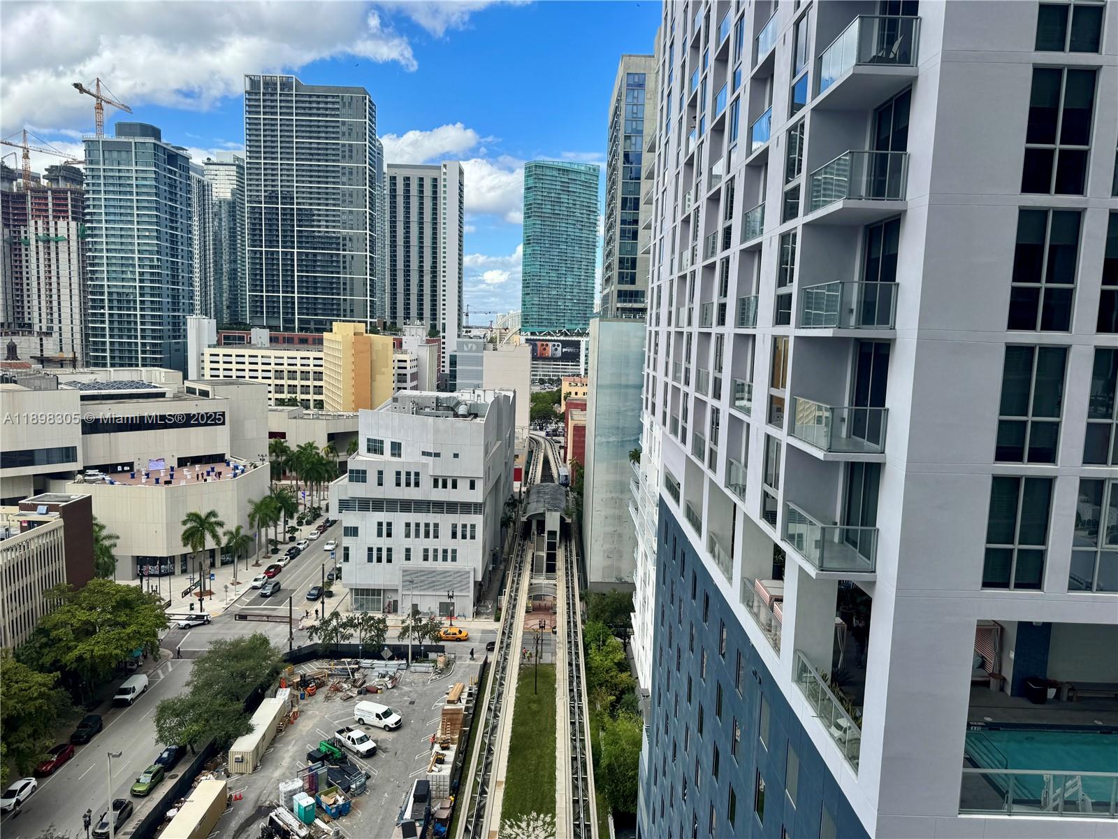 THE LOFT DOWNTOWN II COND - Residential Lease