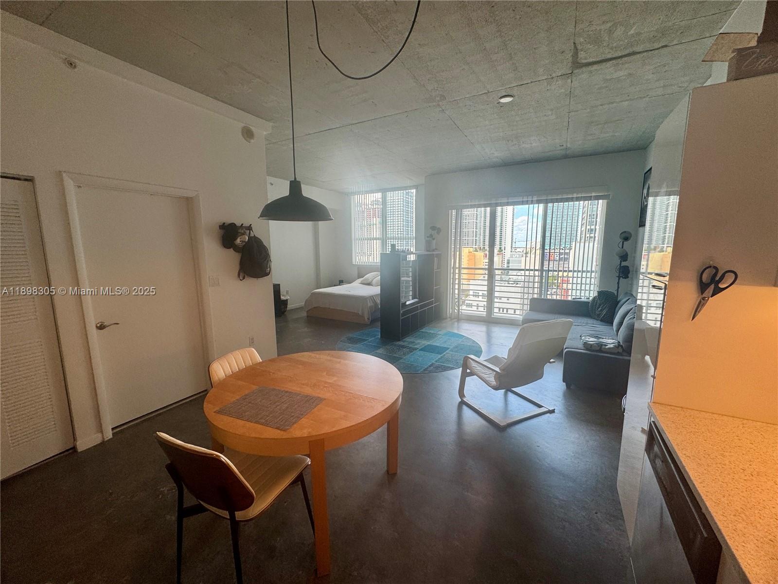 THE LOFT DOWNTOWN II COND - Residential Lease