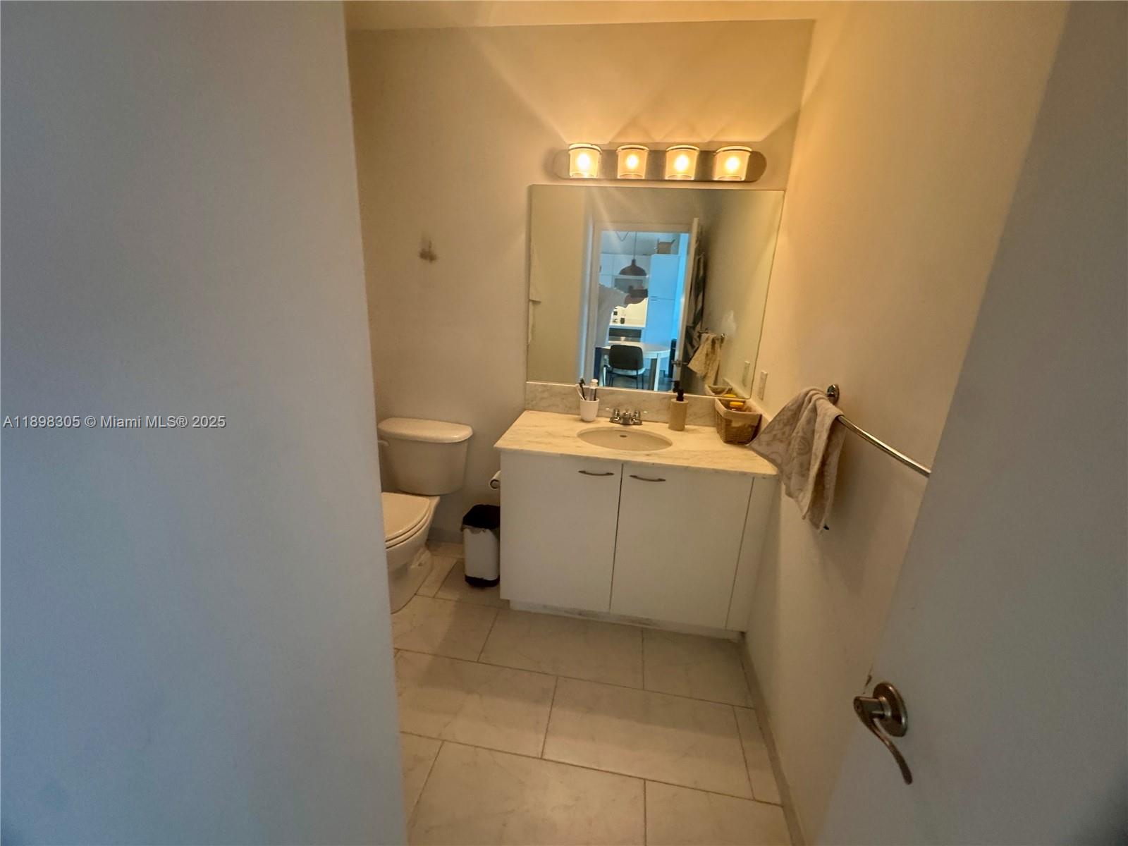 THE LOFT DOWNTOWN II COND - Residential Lease