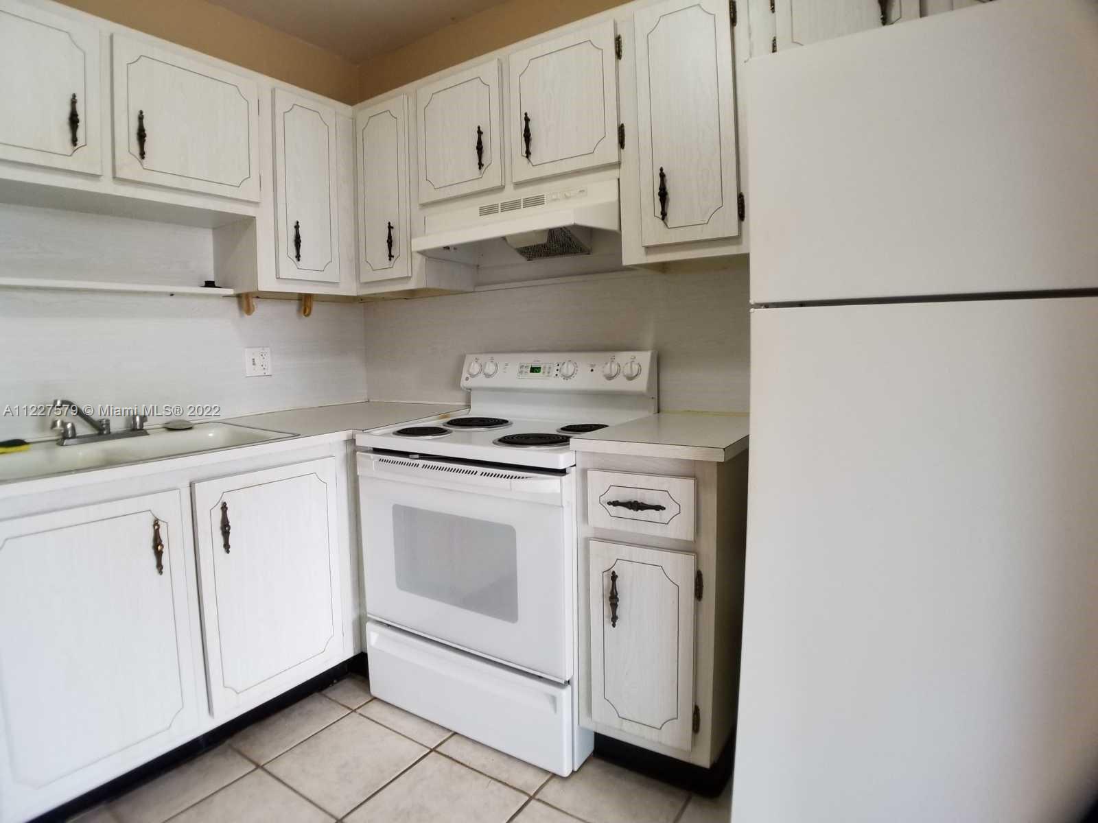 MARINER IV CONDO - Residential