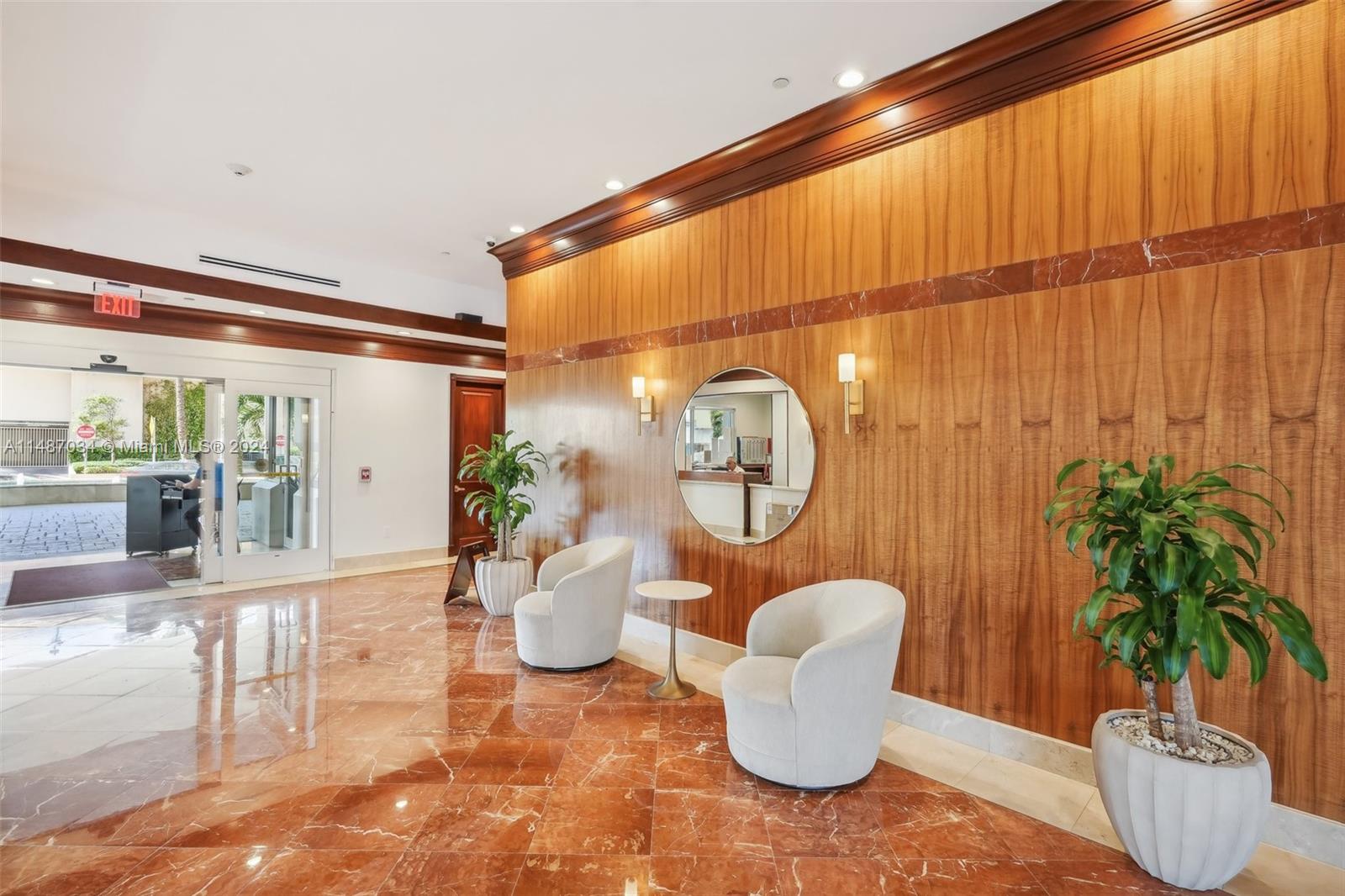 MIRAGE CONDO - Residential