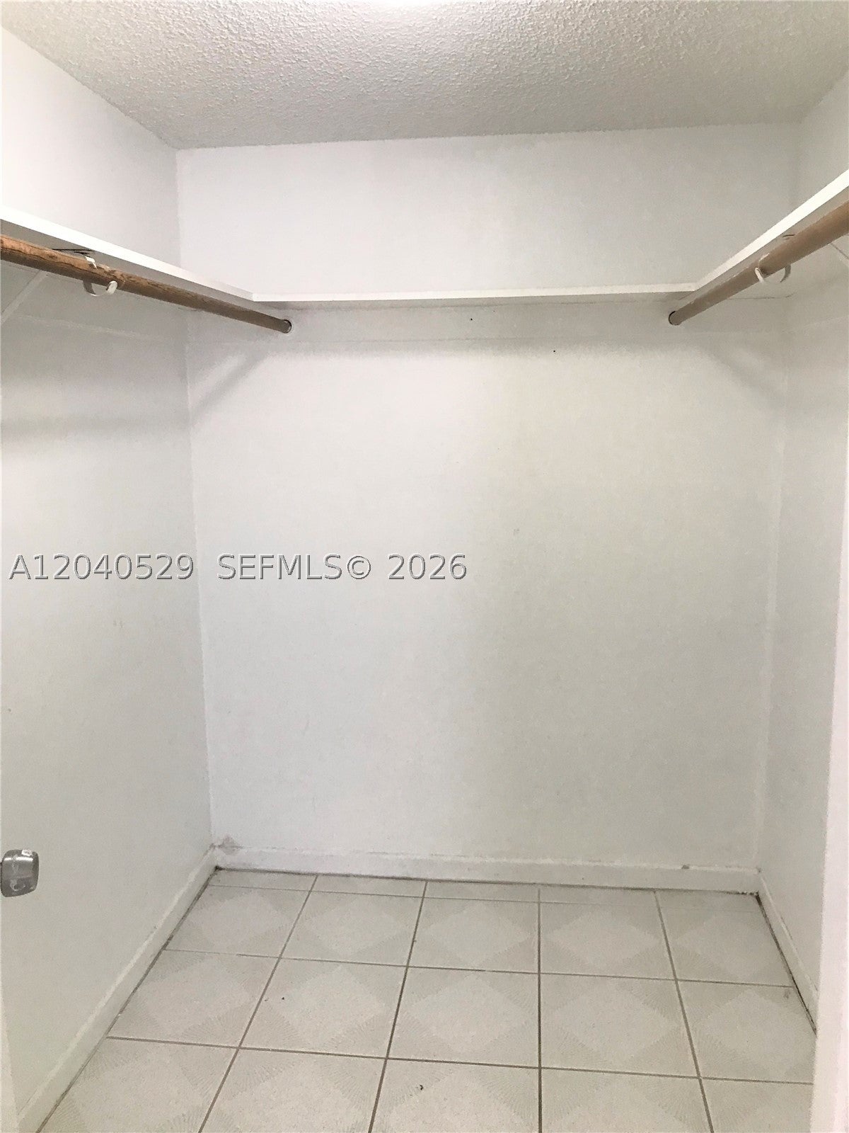 10000 NW 80 Ct 2537