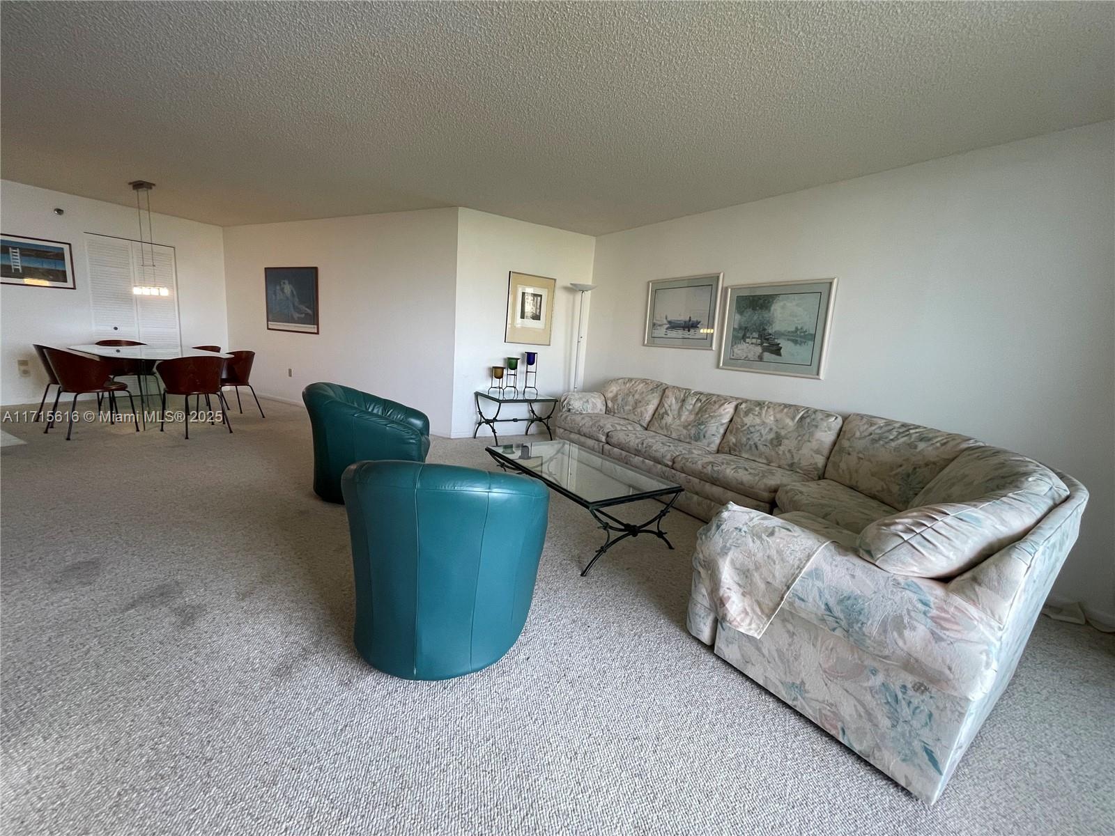 REGENCY HIGHLAND CLUB CON - Residential