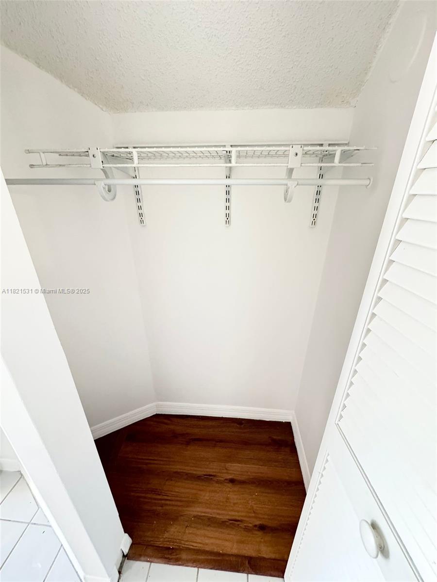 STERLING VILLAGES OF PALM - Residential Lease