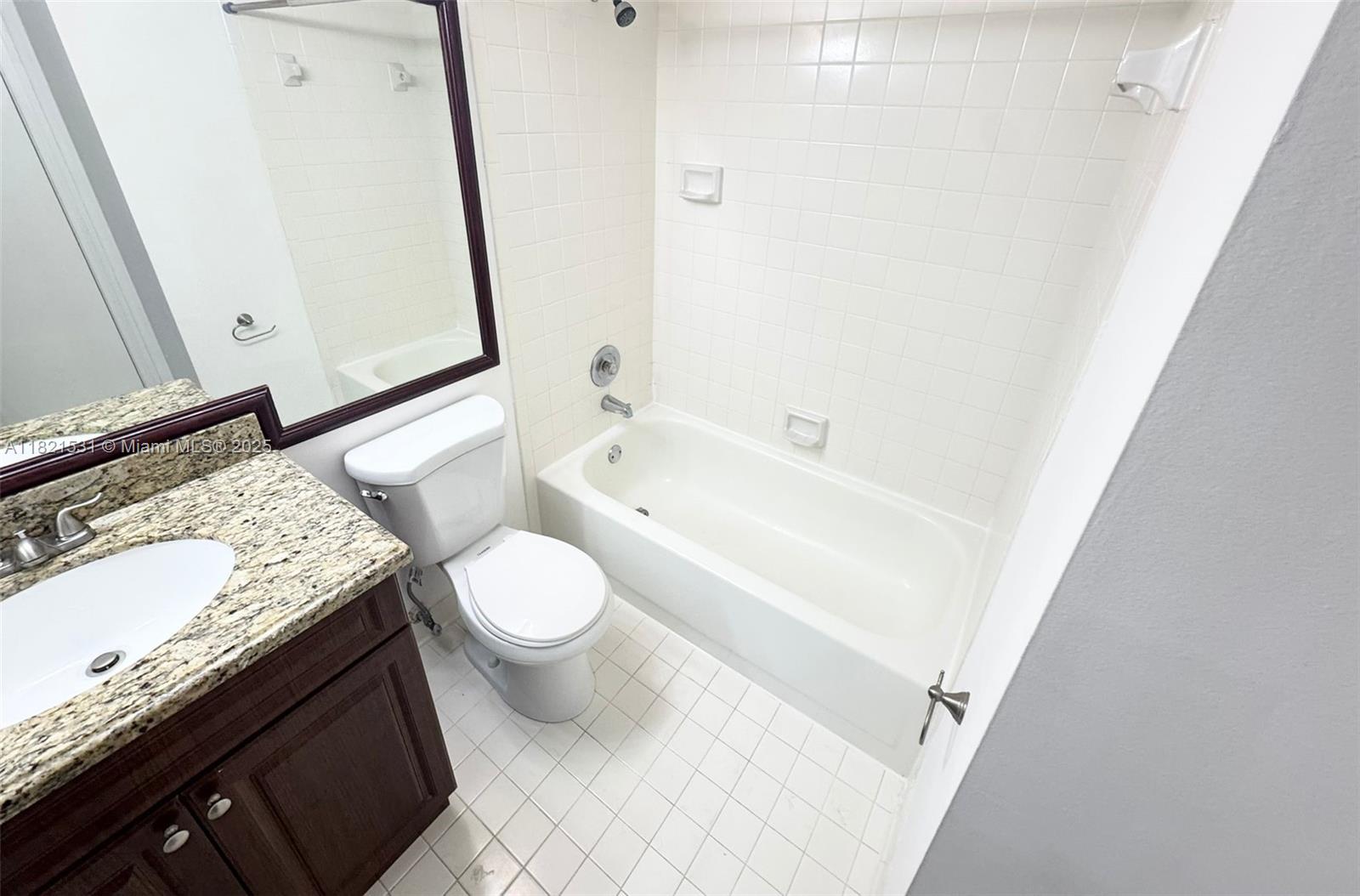 STERLING VILLAGES OF PALM - Residential Lease
