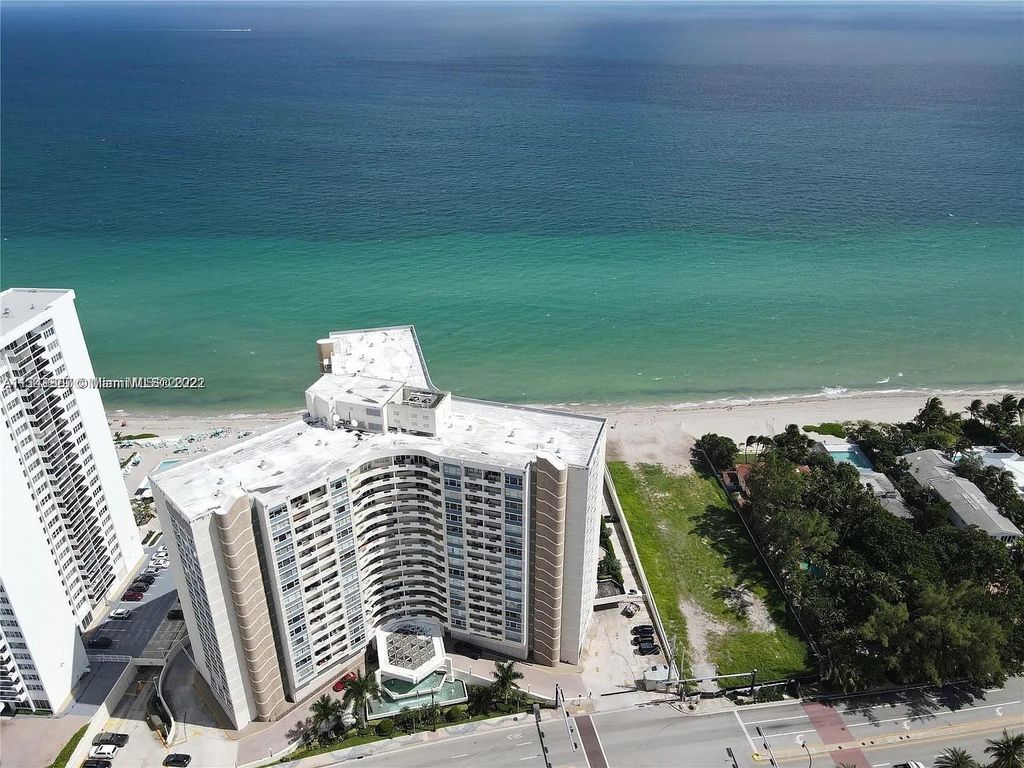 Photo of 3180 S Ocean Dr #1406, Hallandale Beach, FL 33009 (MLS # A11303229)