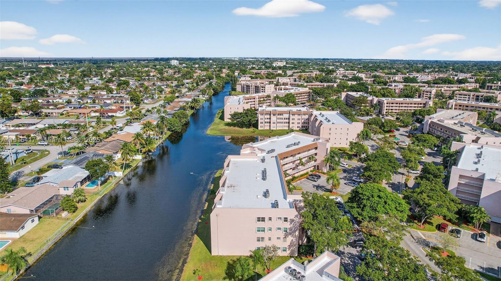 SUNRISE LAKES 211 CONDO - Residential