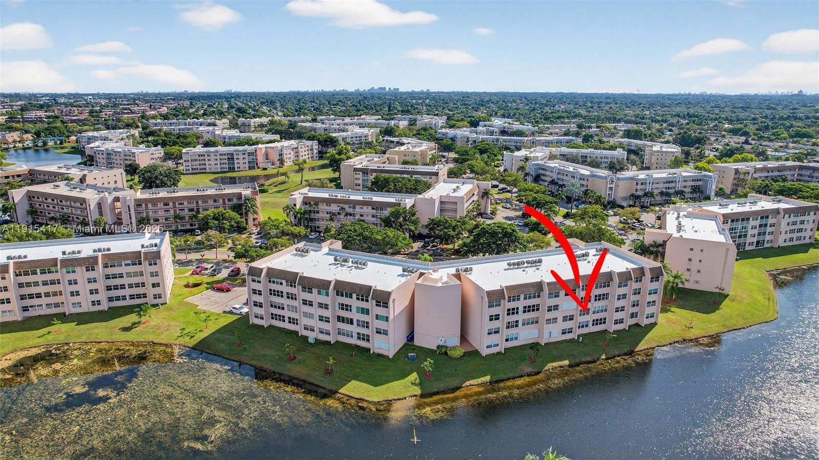 SUNRISE LAKES 211 CONDO - Residential