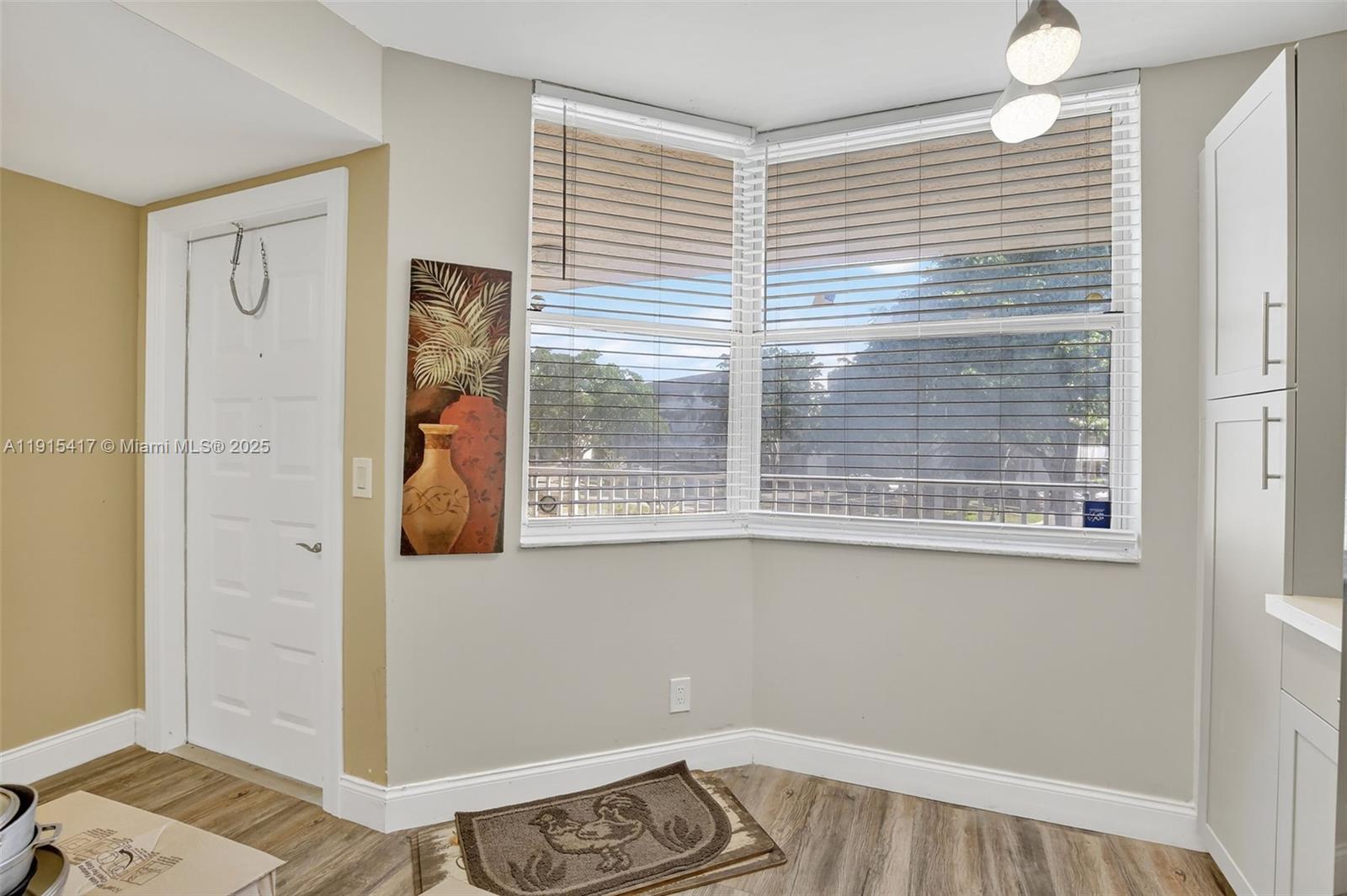 SUNRISE LAKES 211 CONDO - Residential