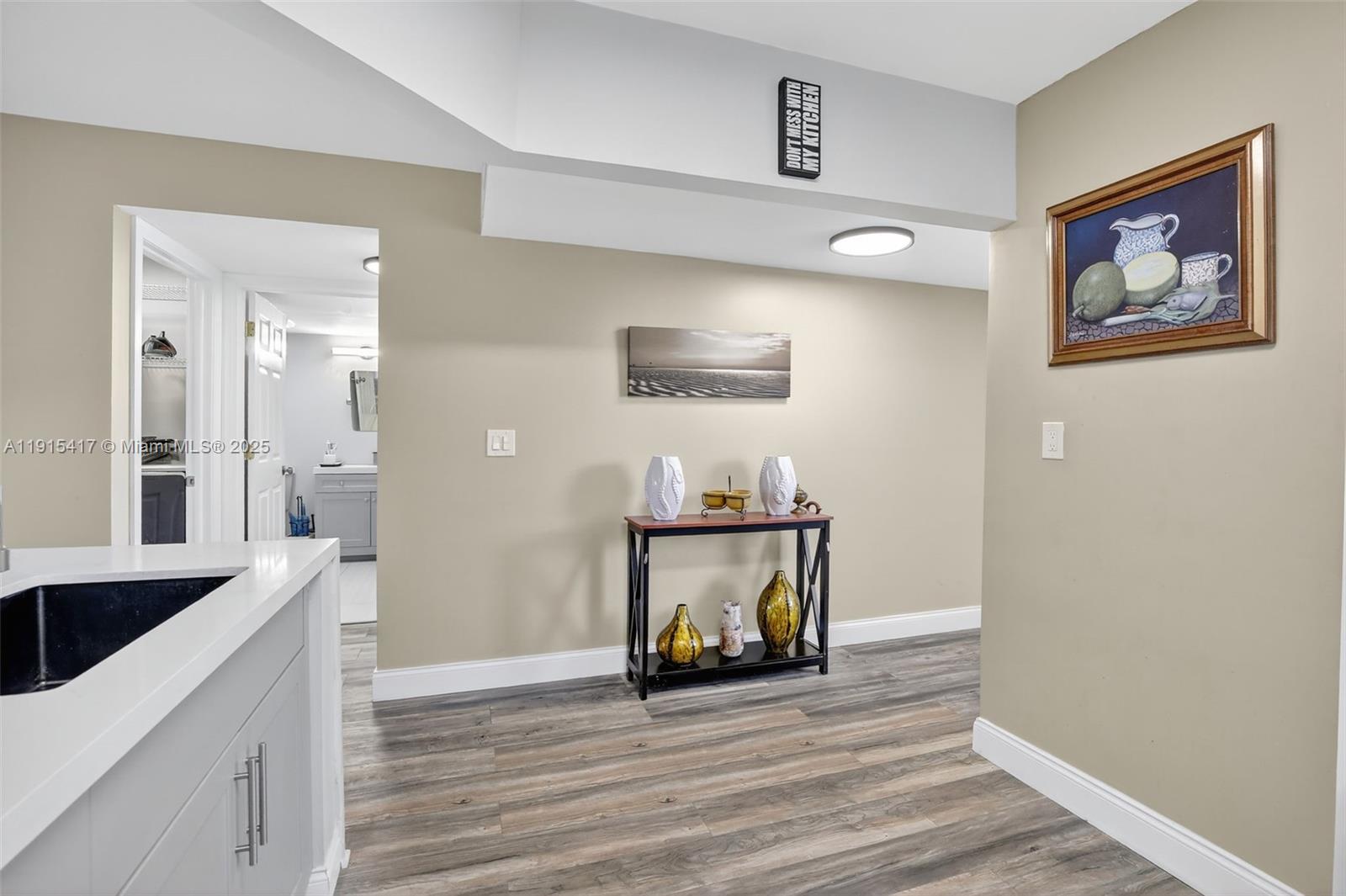 SUNRISE LAKES 211 CONDO - Residential