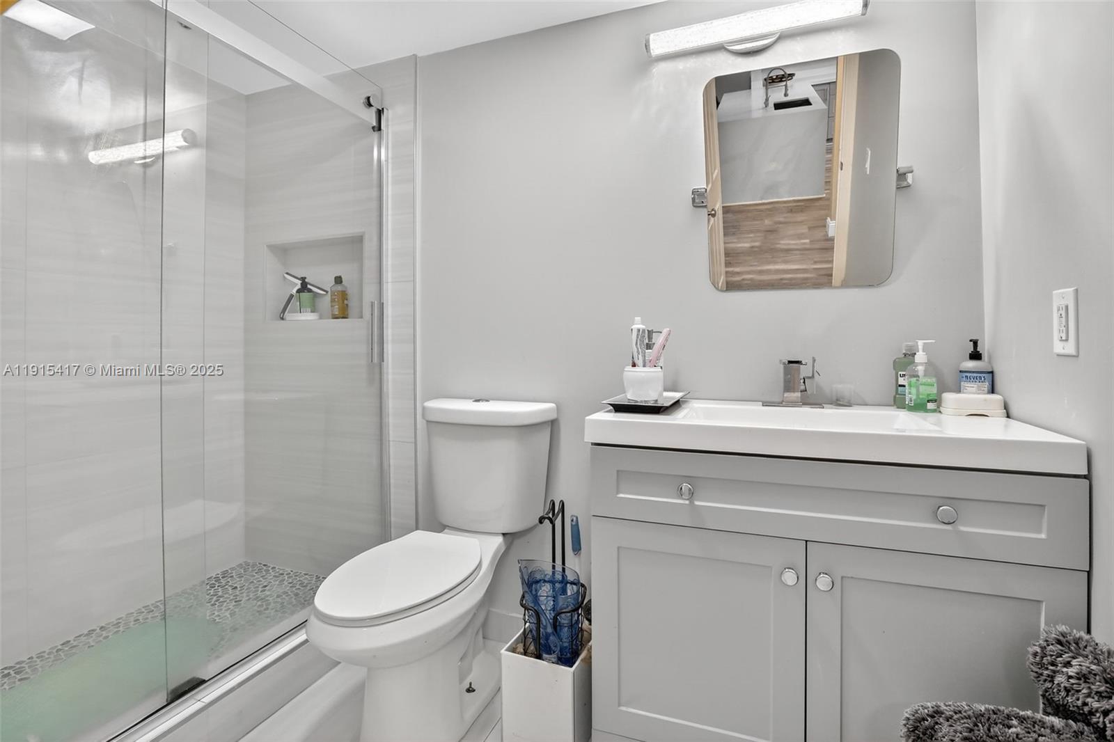 SUNRISE LAKES 211 CONDO - Residential