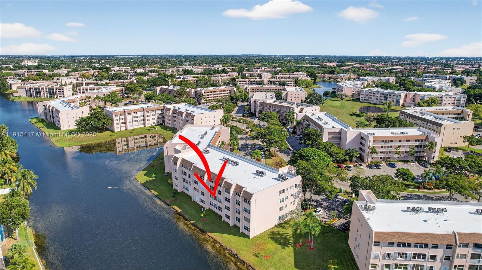 SUNRISE LAKES 211 CONDO - Residential