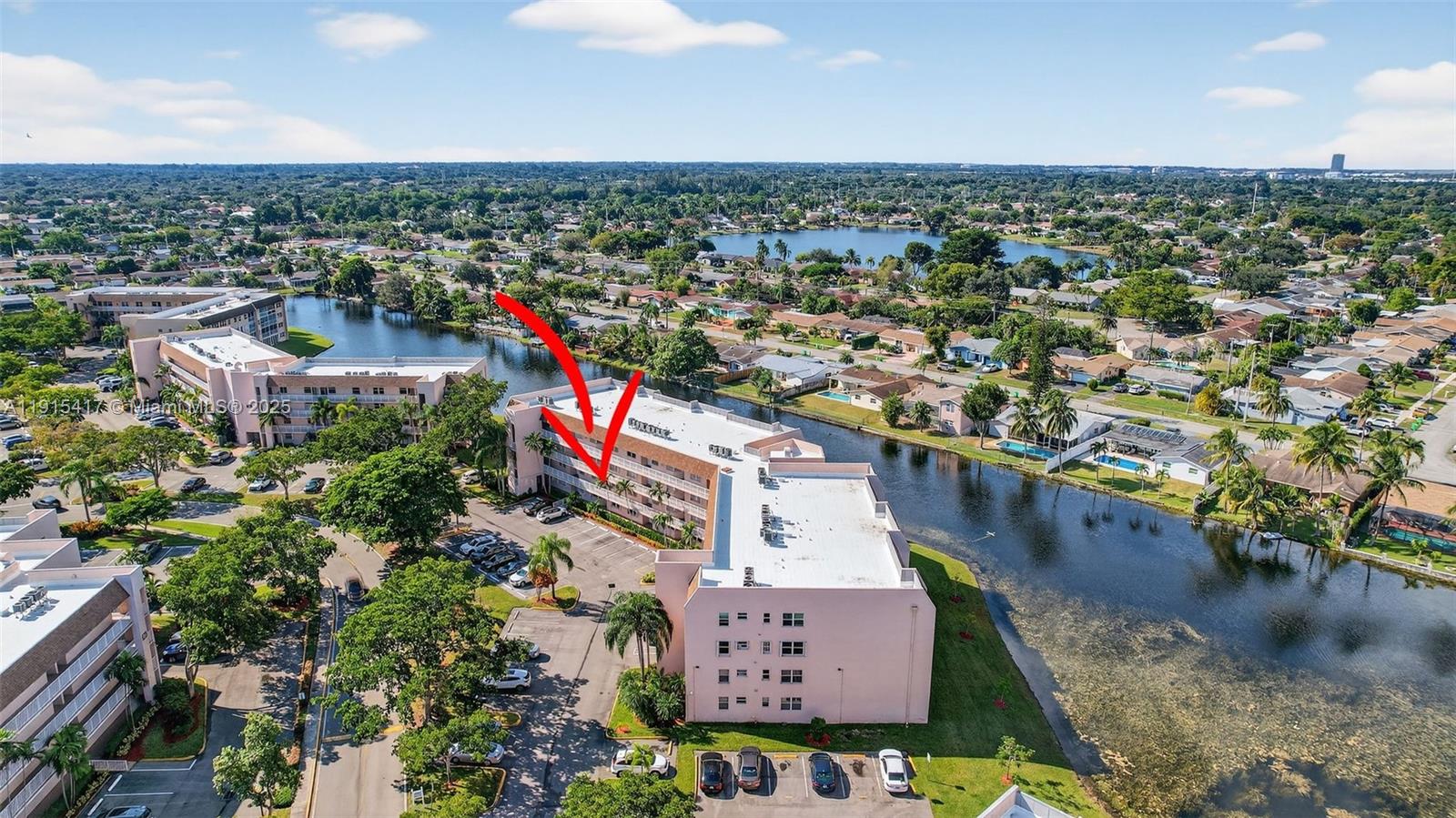 SUNRISE LAKES 211 CONDO - Residential