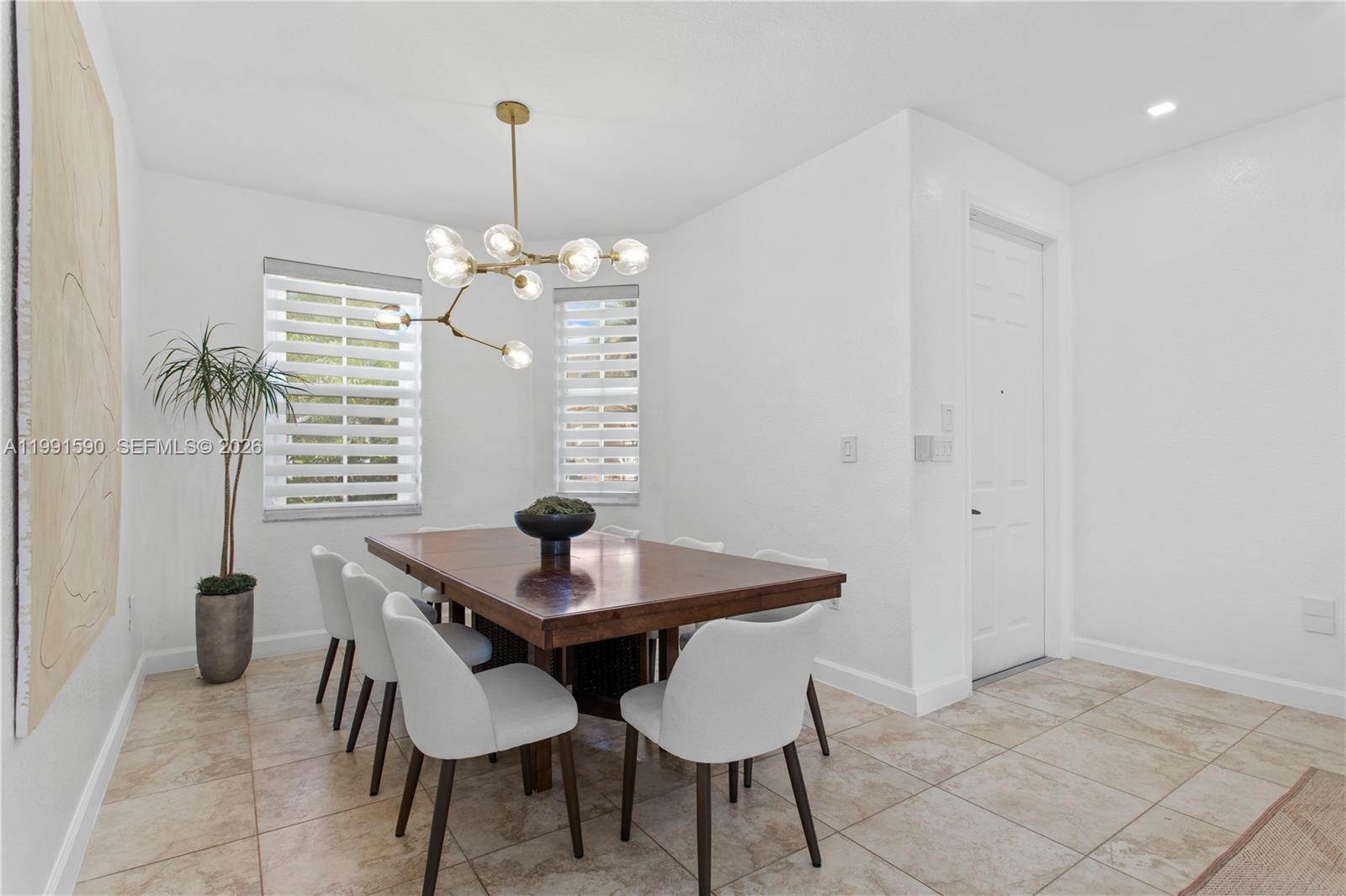 ISLANDS AT DORAL - Residential