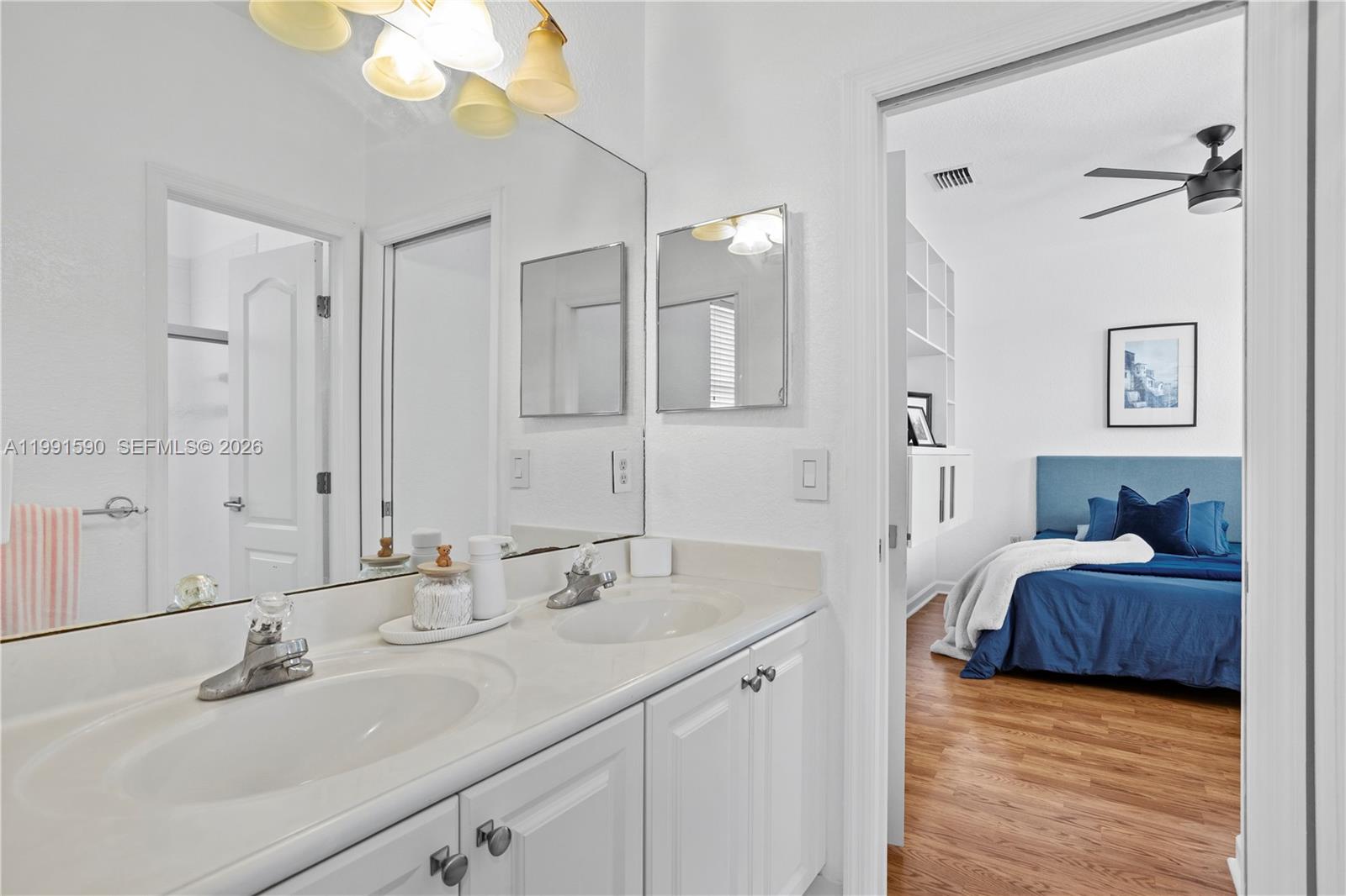 ISLANDS AT DORAL - Residential