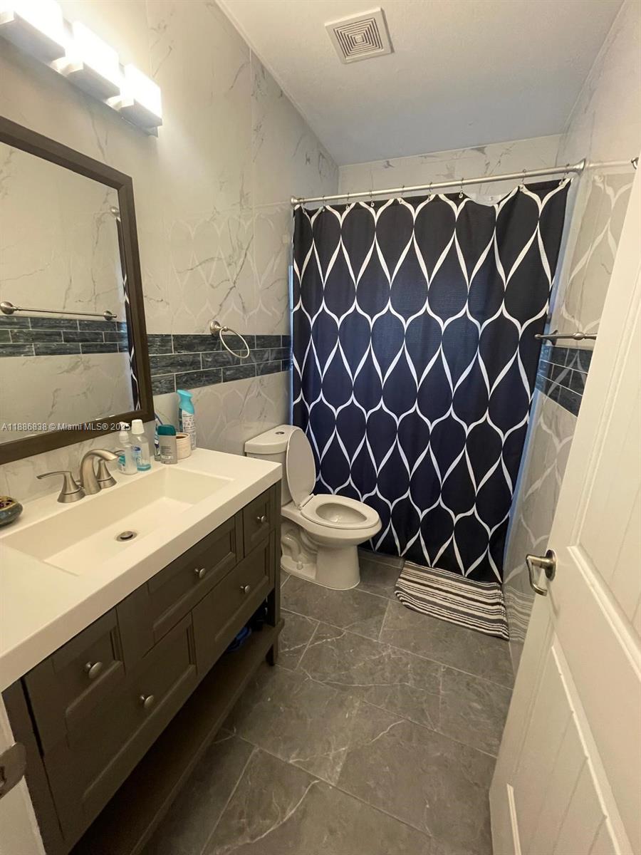 MOODY DRIVE HOMES - Residential