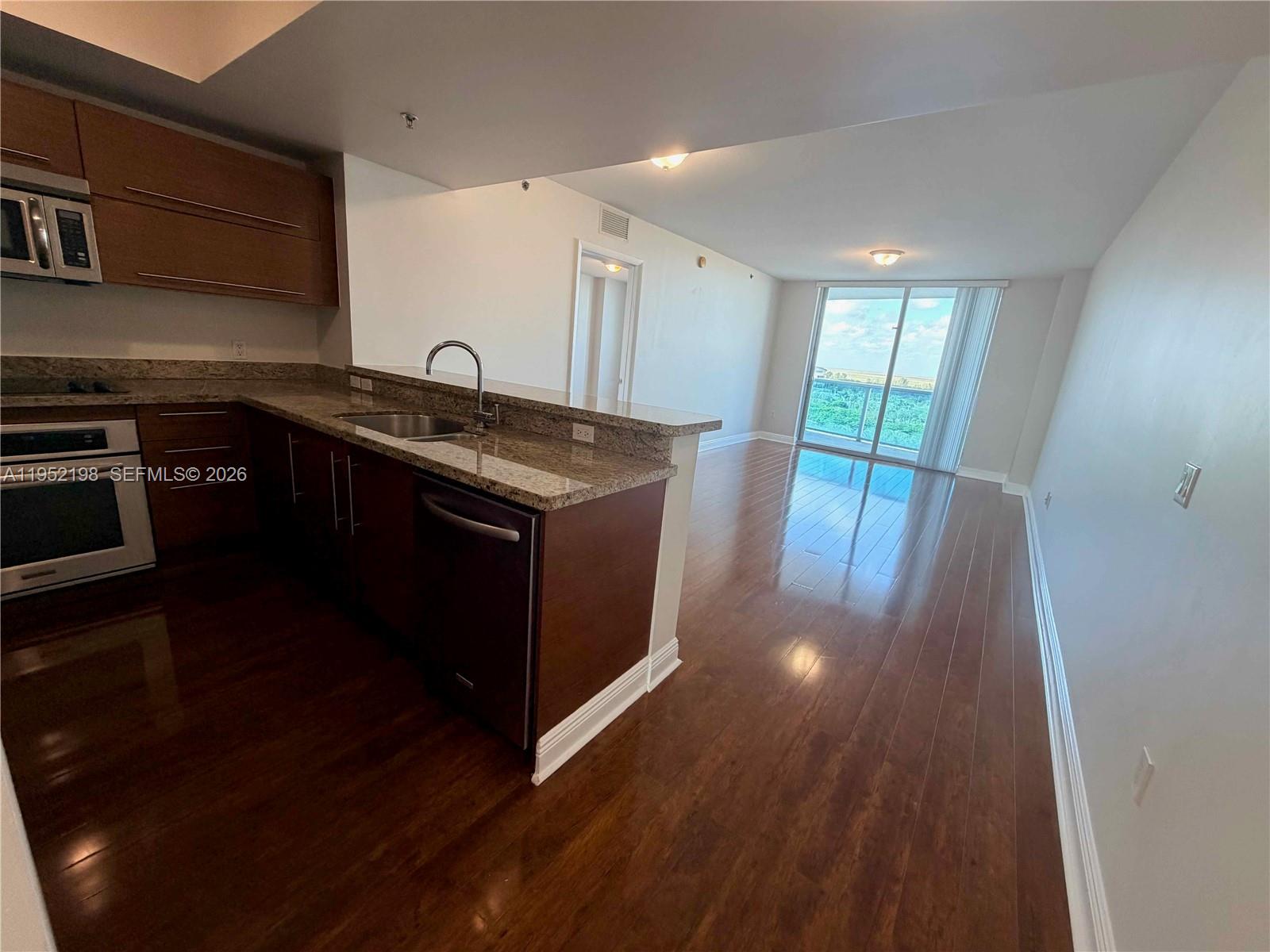 TAO SAWGRASS CONDOMINIUM - Residential