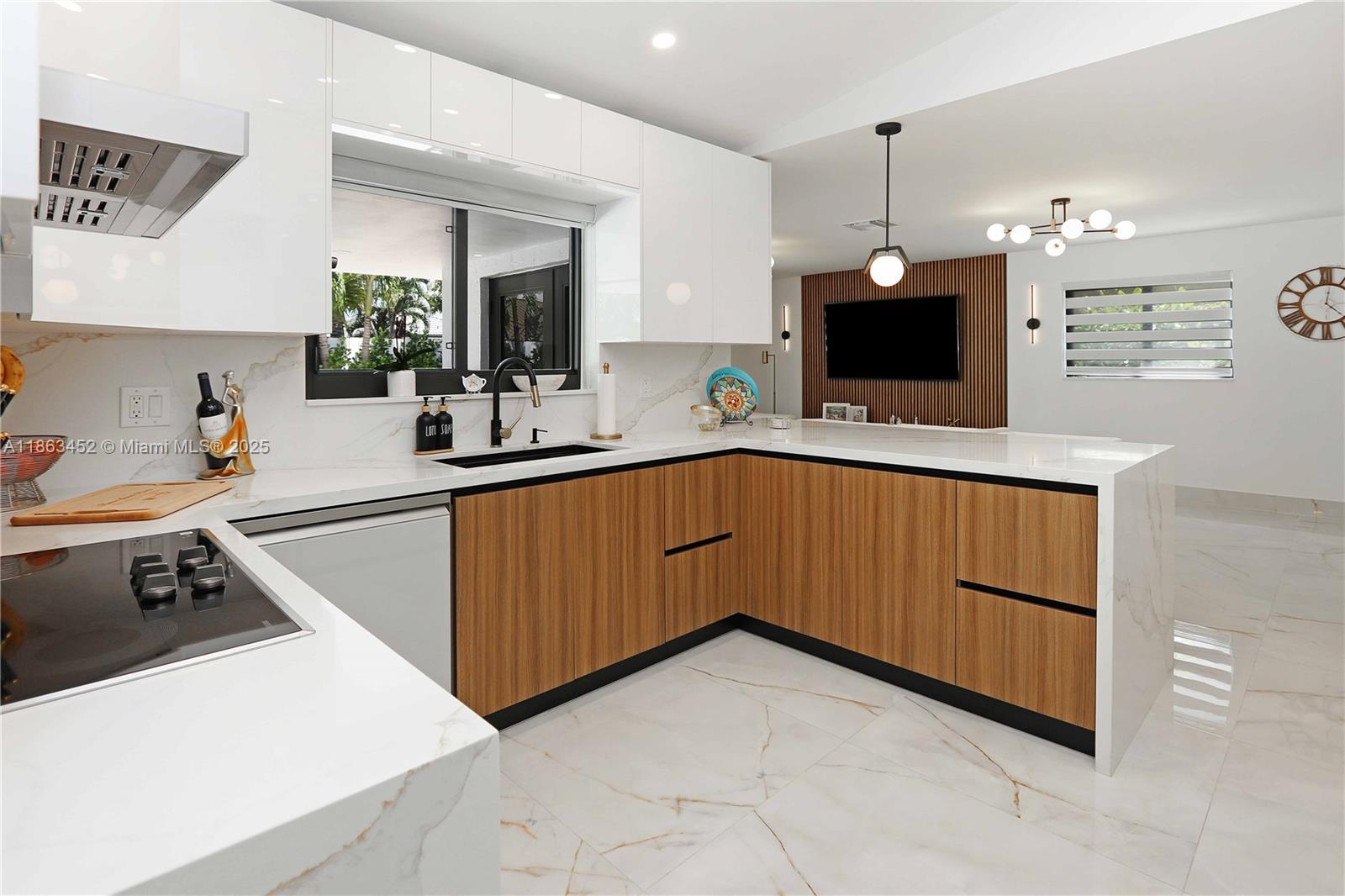 LISARDO SUB - Residential