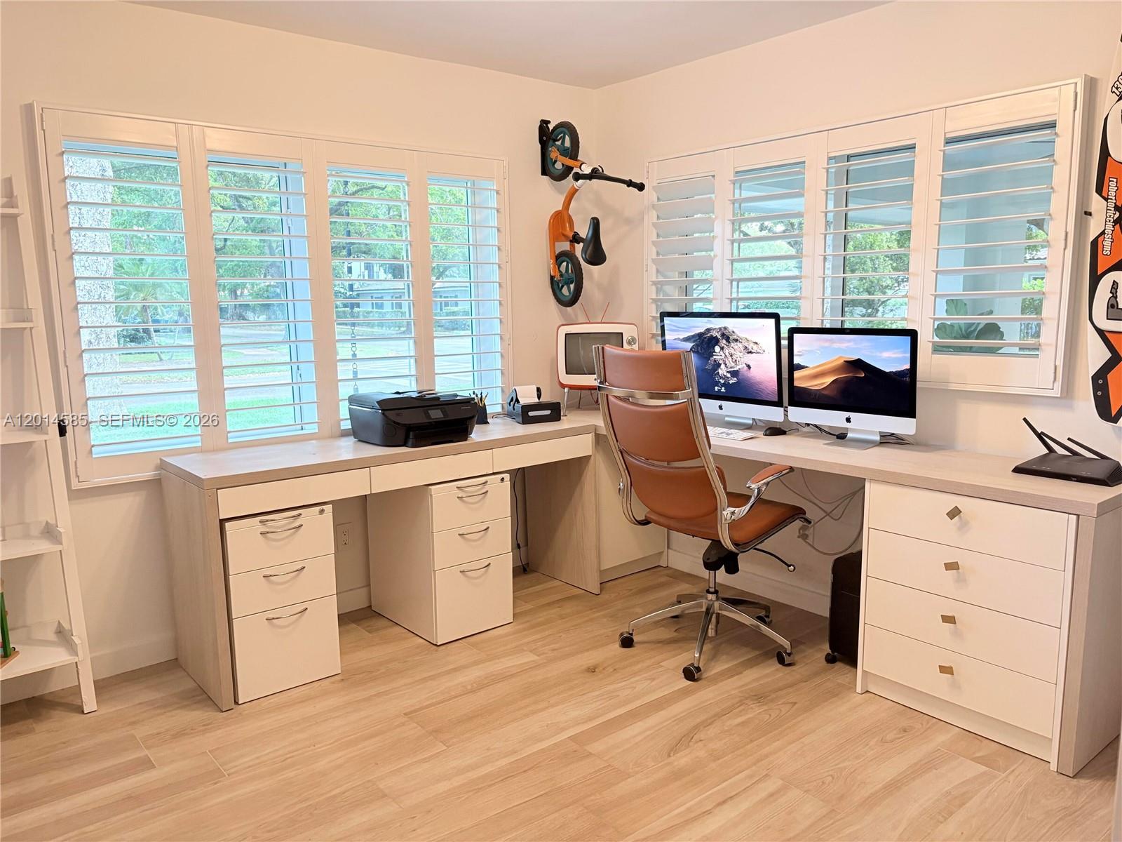 CORAL GABLES BISC BAY SEC - Residential