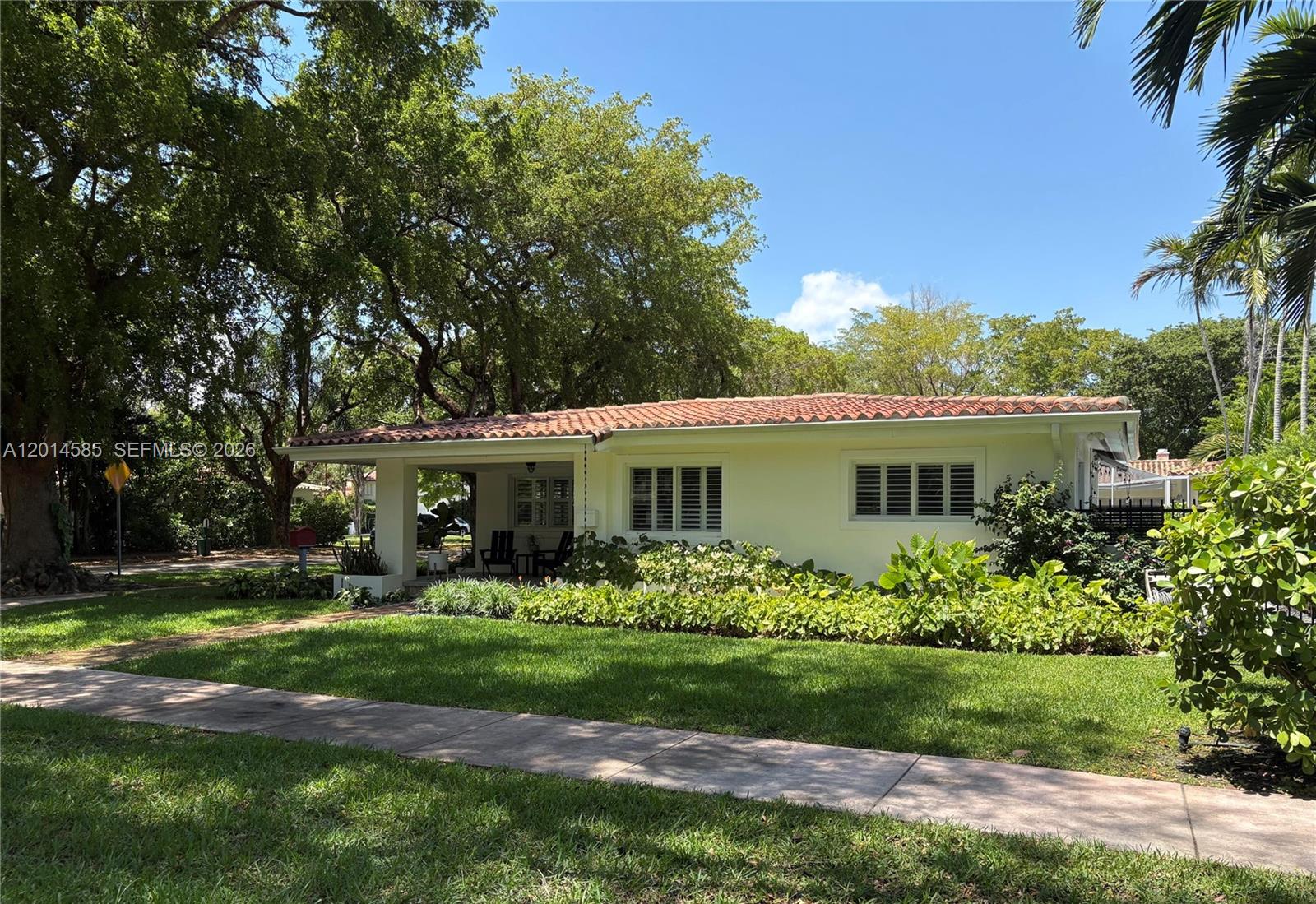 CORAL GABLES BISC BAY SEC - Residential