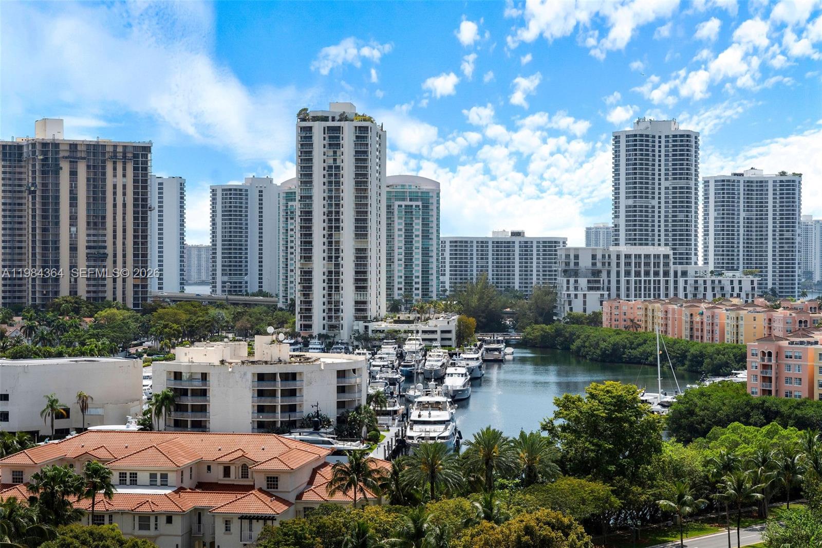 20000 E Country Club Dr 1109