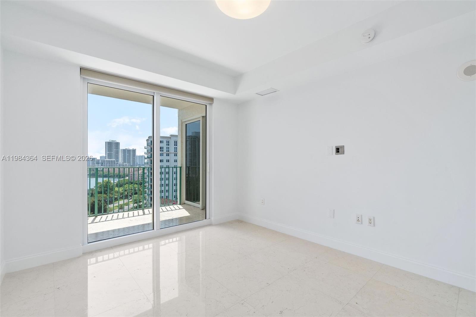 TURNBERRY VLG NO TOWER CO - Residential