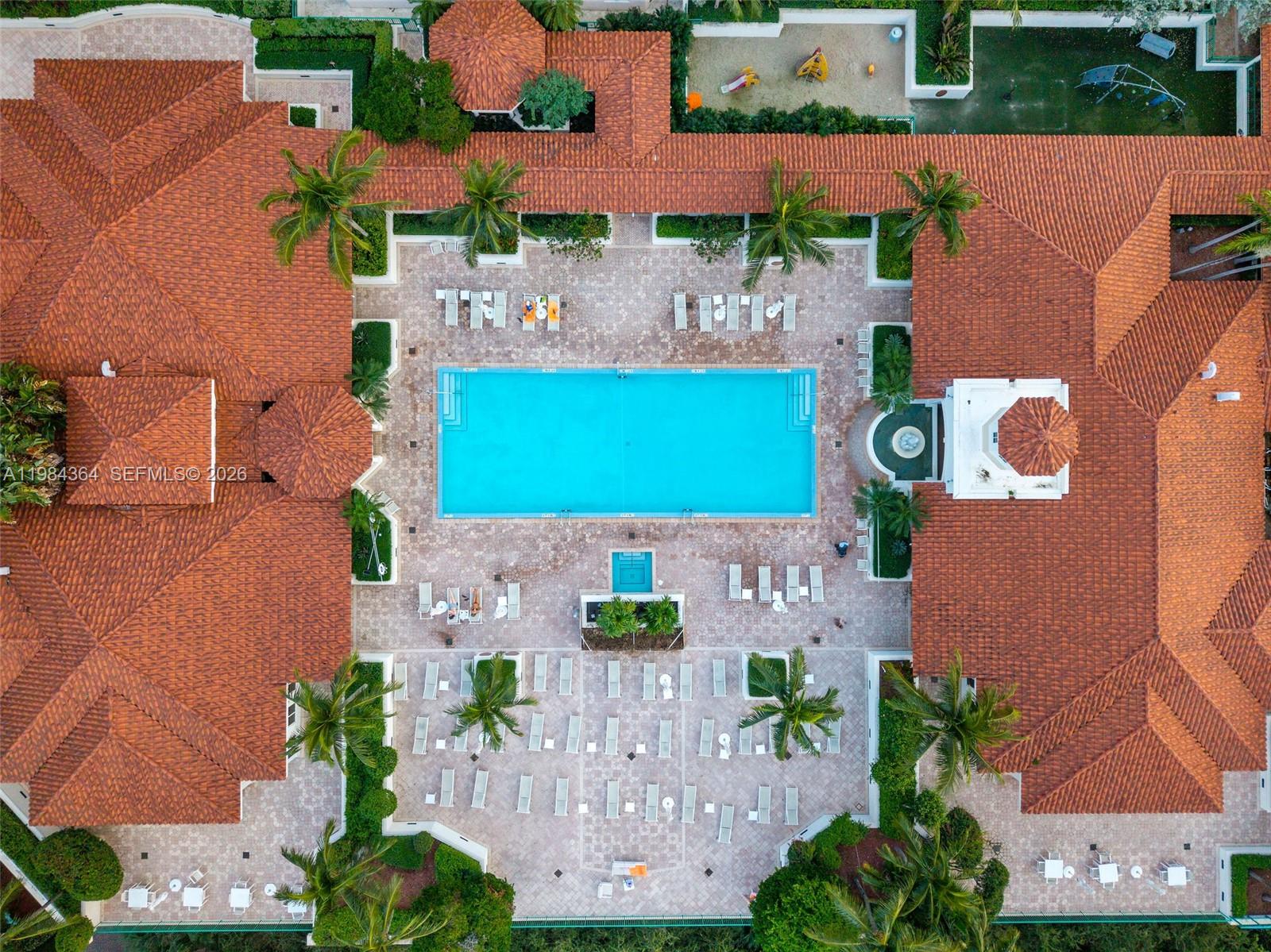 TURNBERRY VLG NO TOWER CO - Residential