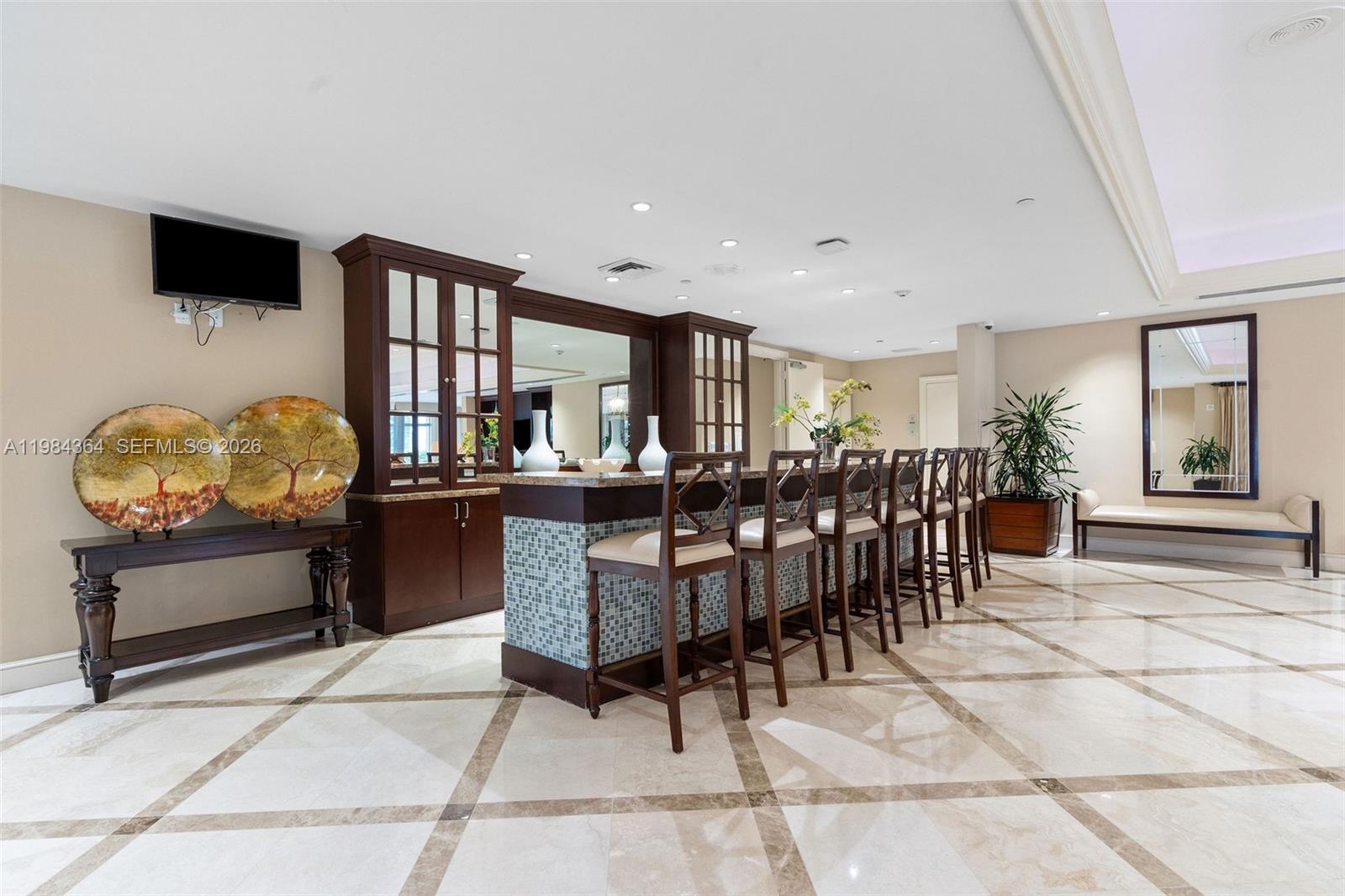 TURNBERRY VLG NO TOWER CO - Residential