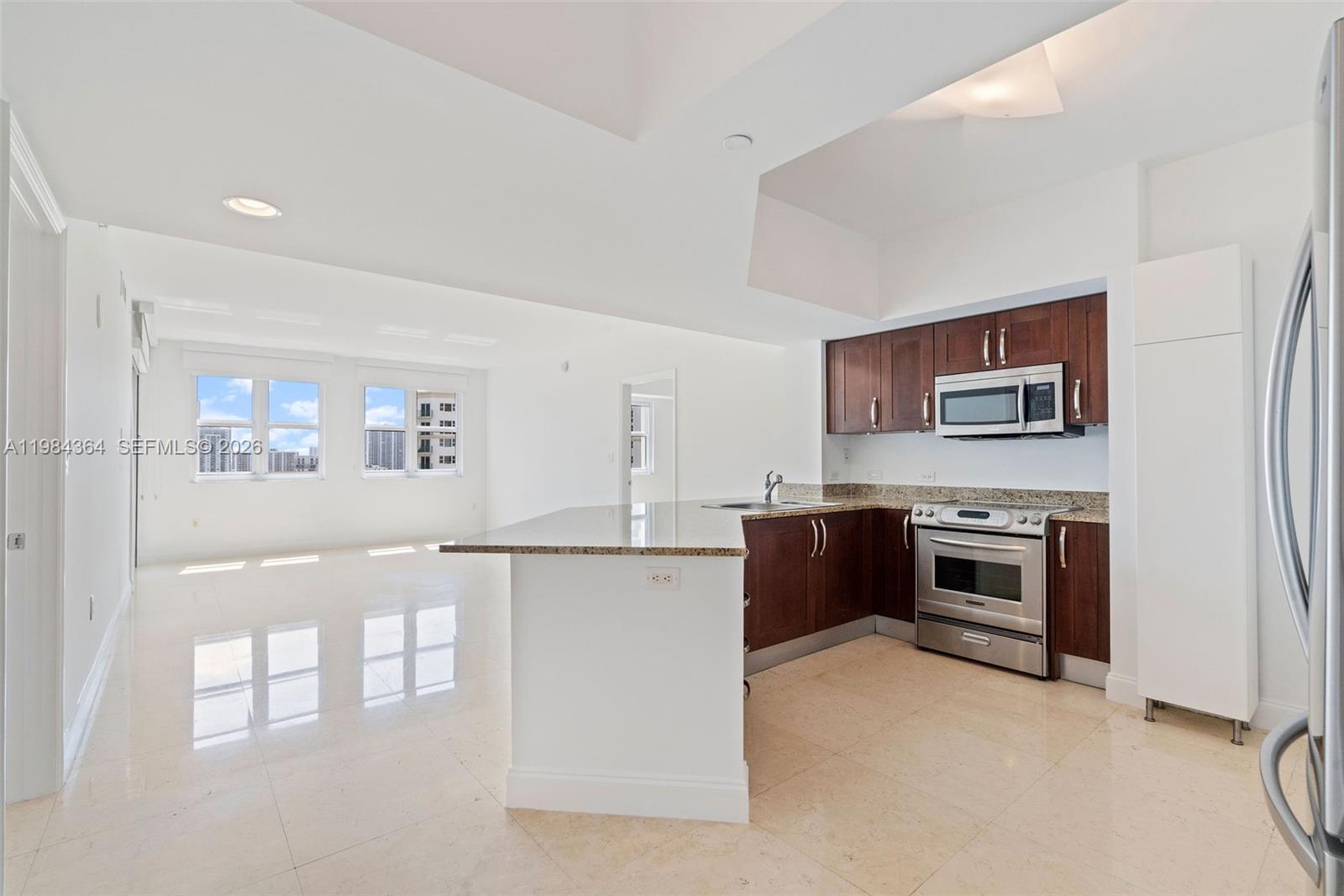 20000 E Country Club Dr 1109