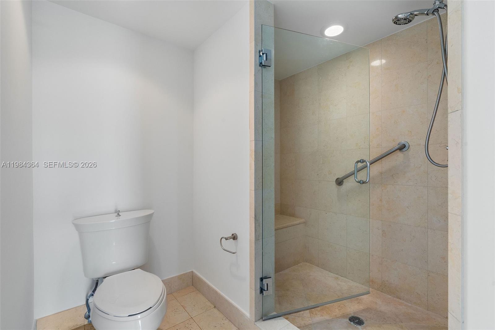 TURNBERRY VLG NO TOWER CO - Residential