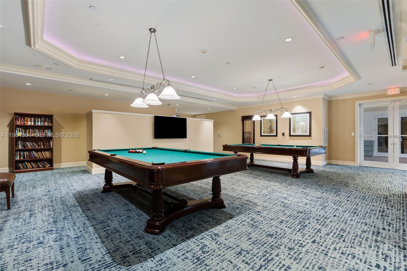 TURNBERRY VLG NO TOWER CO - Residential