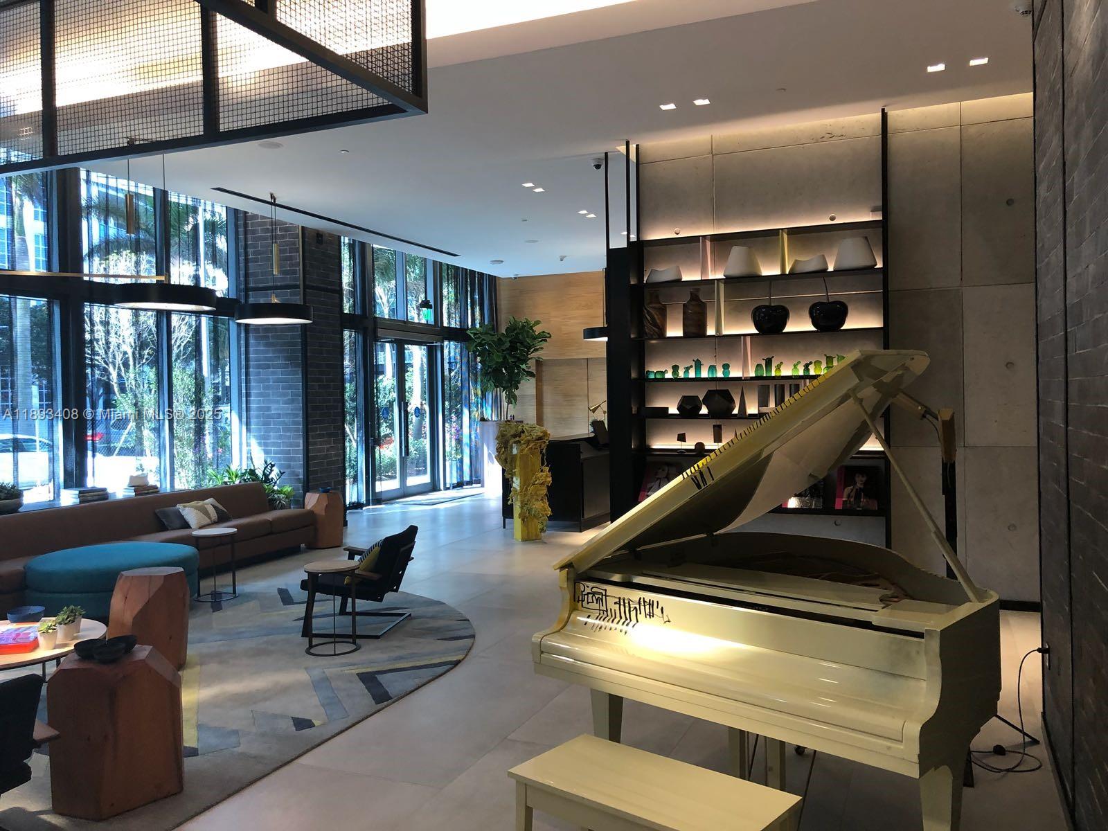 3401 MIDTOWN CONDO - Residential Lease
