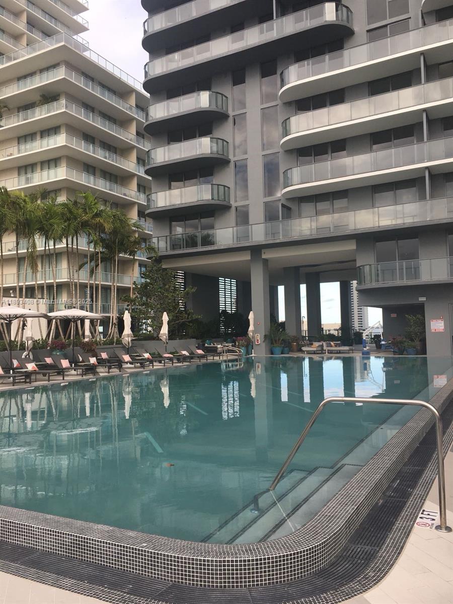3401 MIDTOWN CONDO - Residential Lease