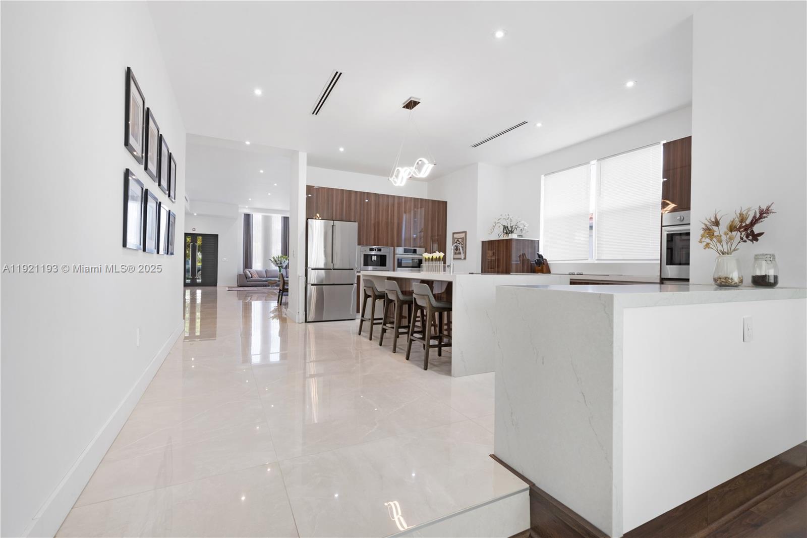 SILVER BLUFF ESTS-SEC A - Residential