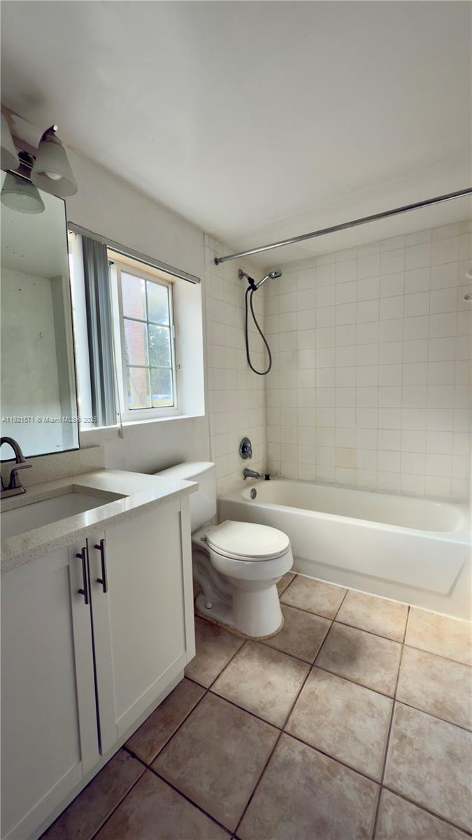 GRAND ISLES CONDO - Residential Lease