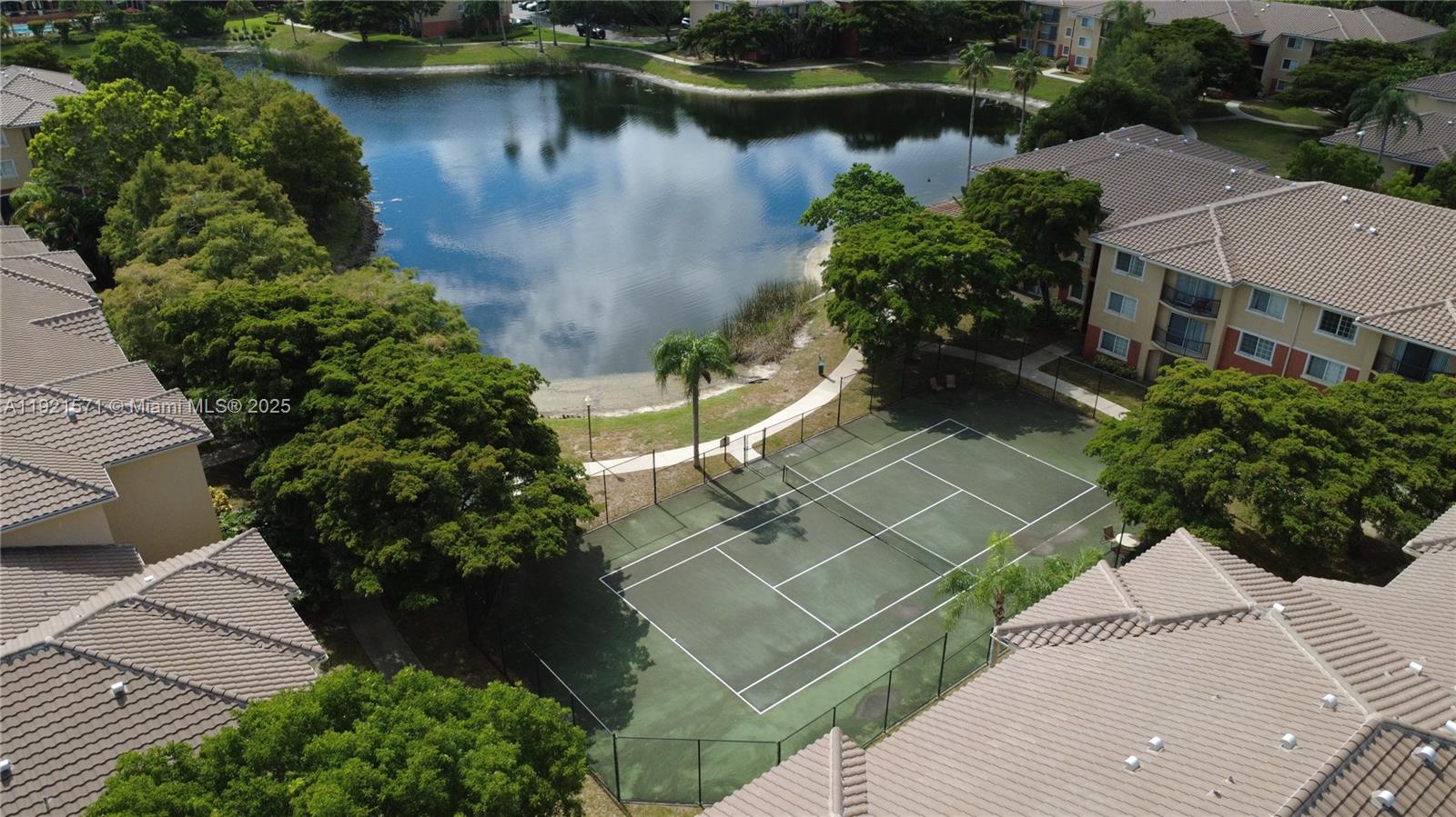 GRAND ISLES CONDO - Residential Lease