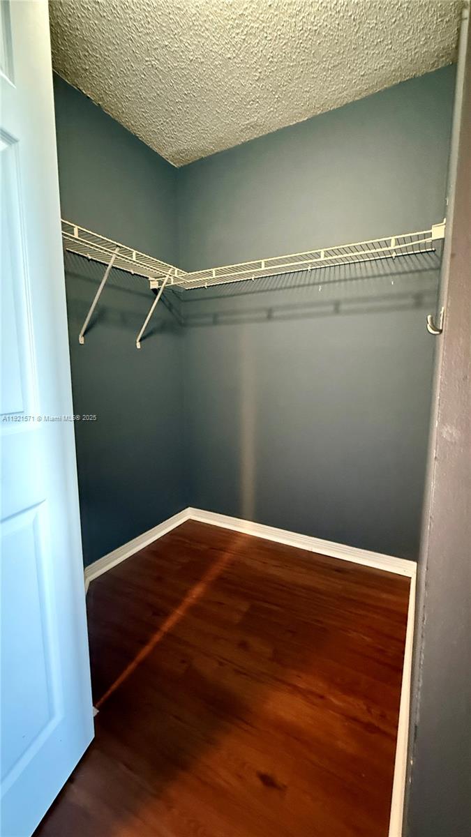 GRAND ISLES CONDO - Residential Lease