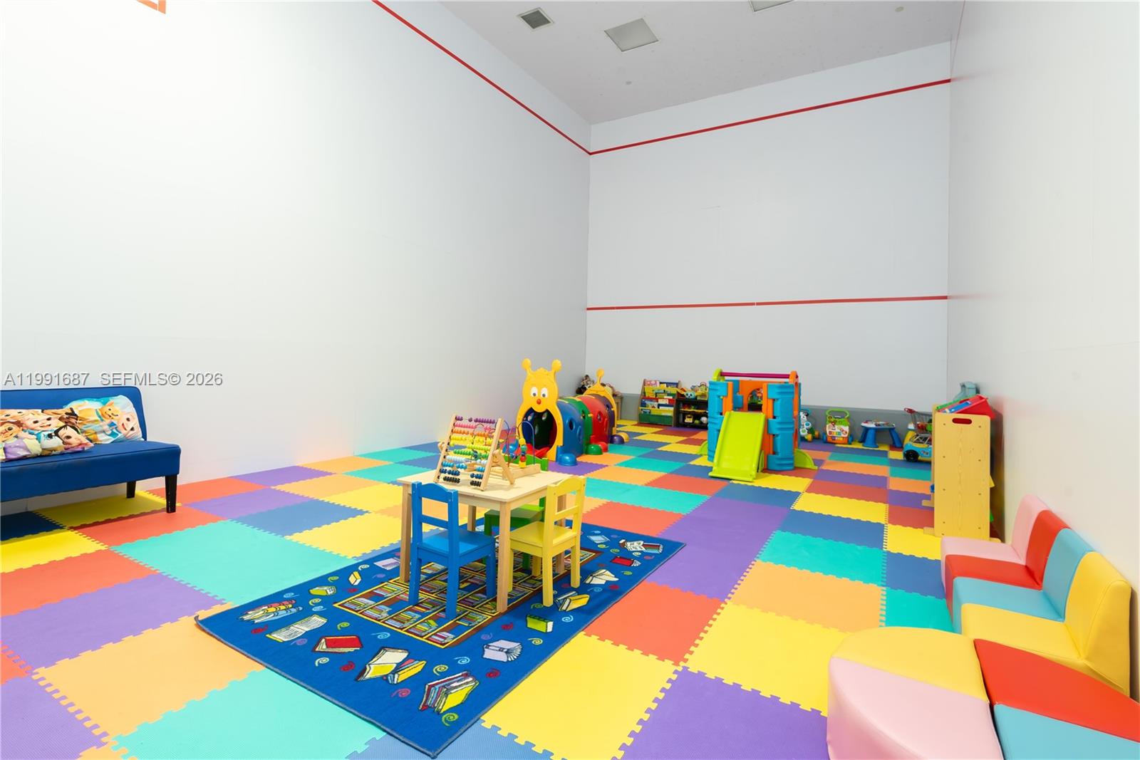 COURVOISIER COURTS CONDO - Residential