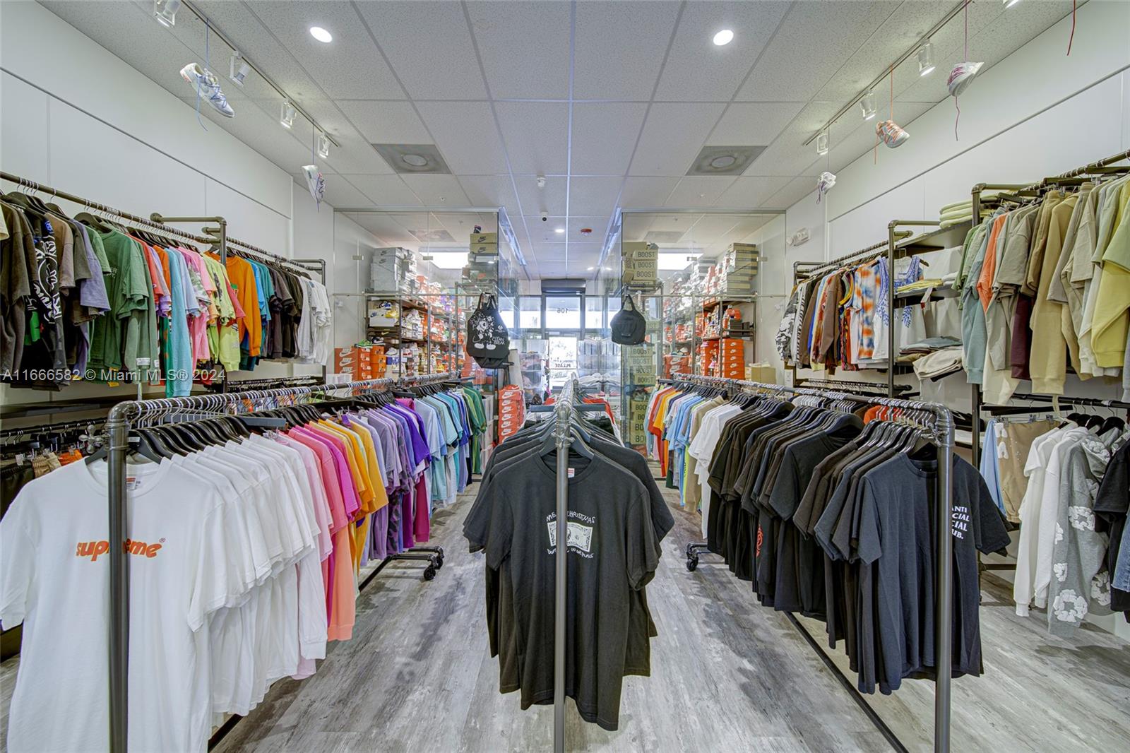 High - End Shoe Store & Clothing Store For Sale
