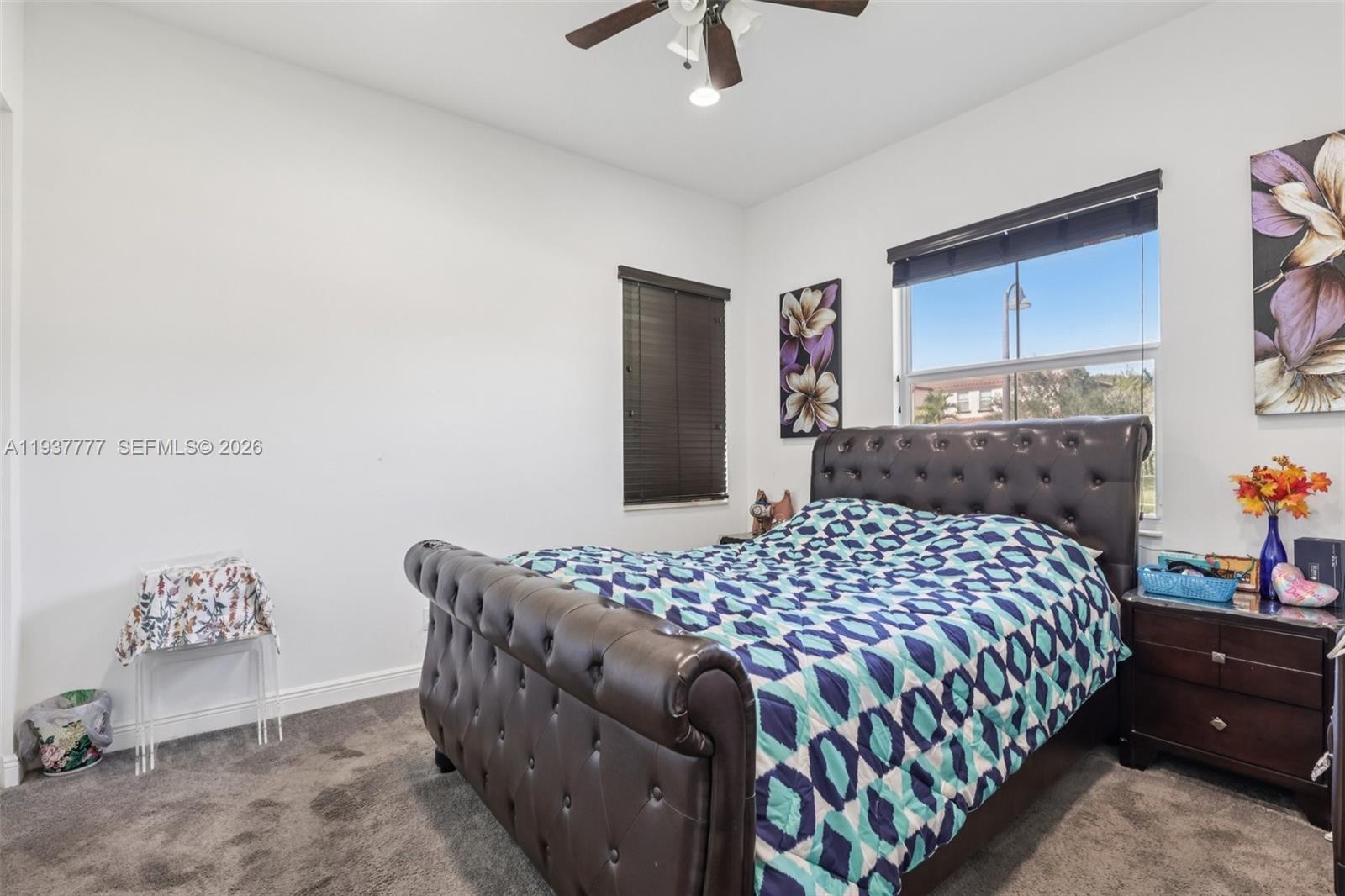 TARALYNE OAKS - Residential